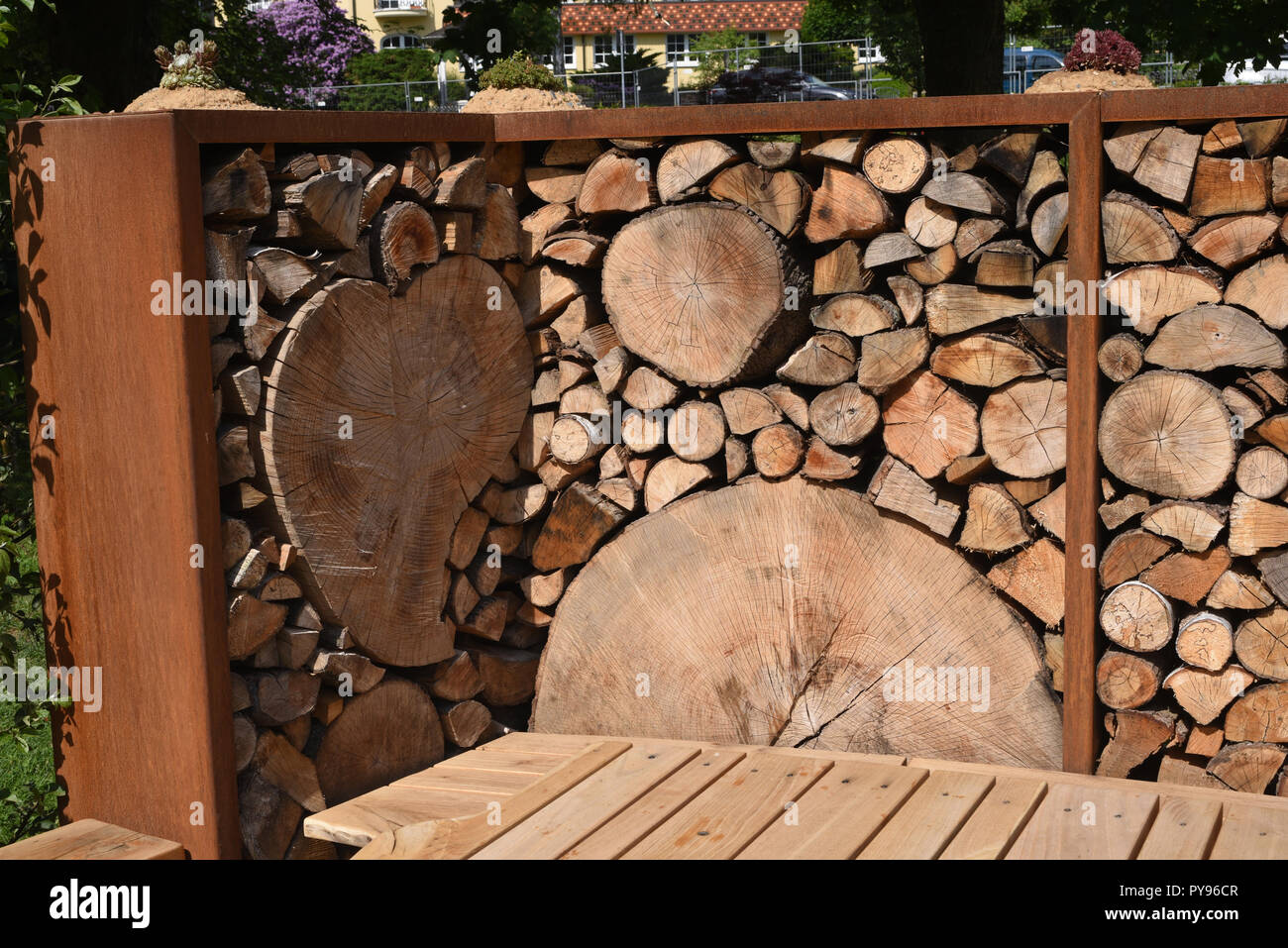 Holzwand; Sichtschutz Foto Stock