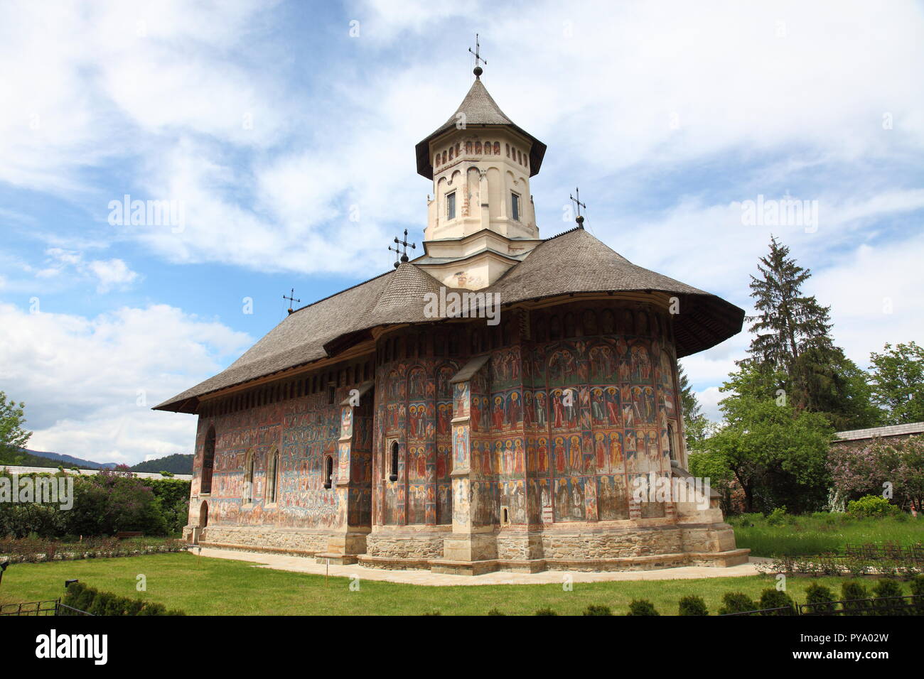Monastero Moldovita chiesa in un recinto fortificato con affreschi dal 1537, parte della Bucovina monastero, del gruppo in Romania Foto Stock