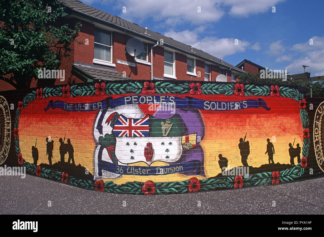 Murales lealisti durante i guai, Irlanda del Nord il conflitto, Belfast, 1997 Foto Stock