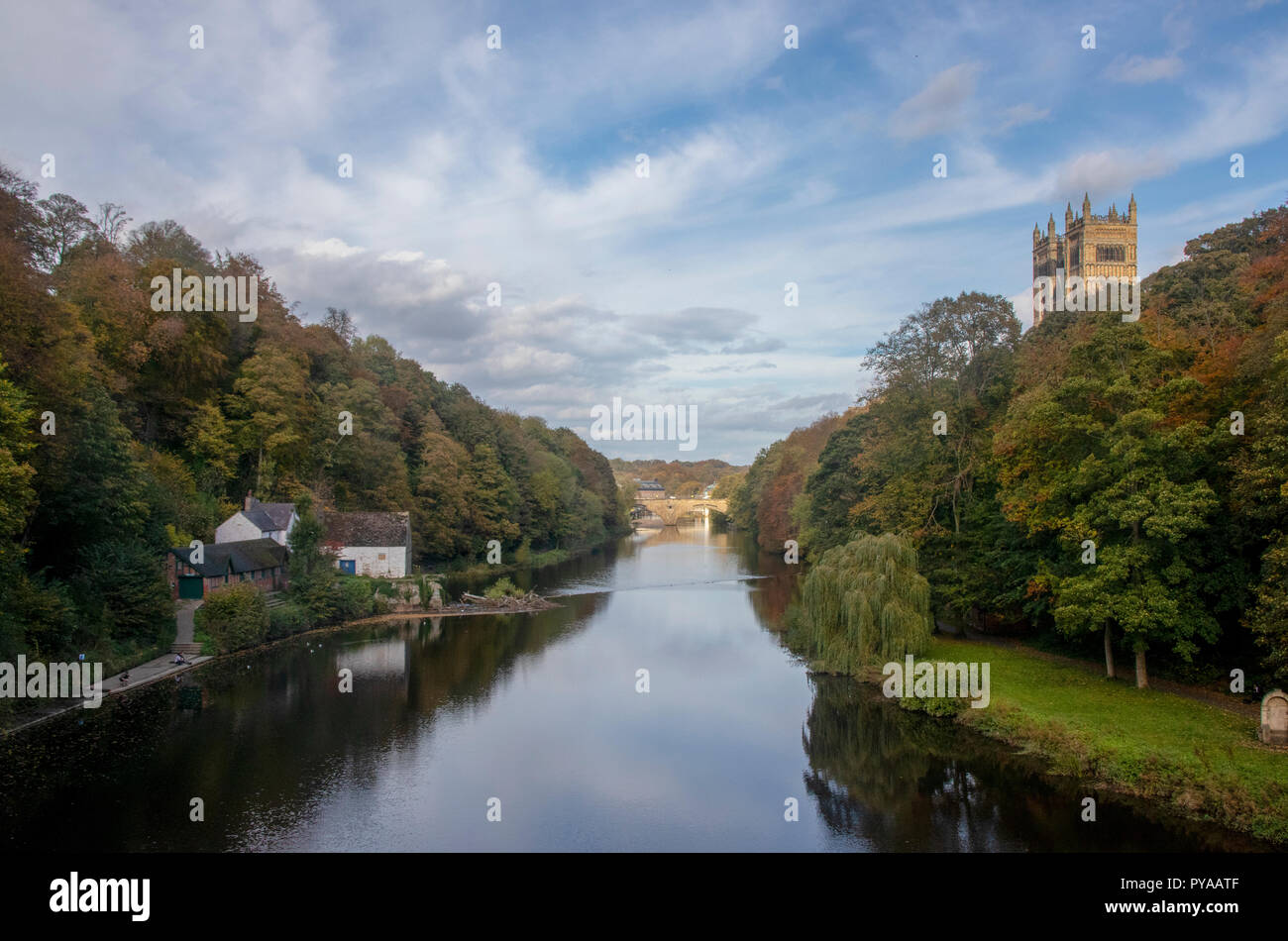 La Cattedrale di Durham in autunno Foto Stock