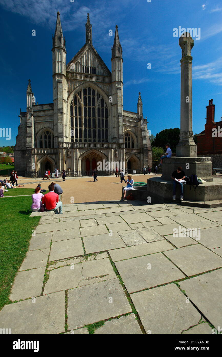La Cattedrale di Winchester in Winchester, Hampshire, Inghilterra. Foto Stock