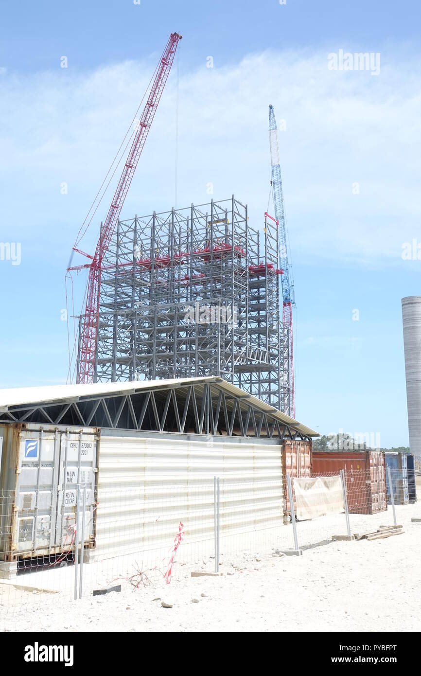 Kourou, Francia. Xix oct, 2018. 19 ottobre 2018, Francia, Kourou: il cantiere per la facilità di lancio per il nuovo Ariane 6 del veicolo di lancio può essere visto a Kourou spaceport in Guiana francese. Ariane 6 è prevista per il lancio nello spazio per la prima volta nel mese di luglio 2020. Credito: Janne Kieselbach/dpa/Alamy Live News Foto Stock