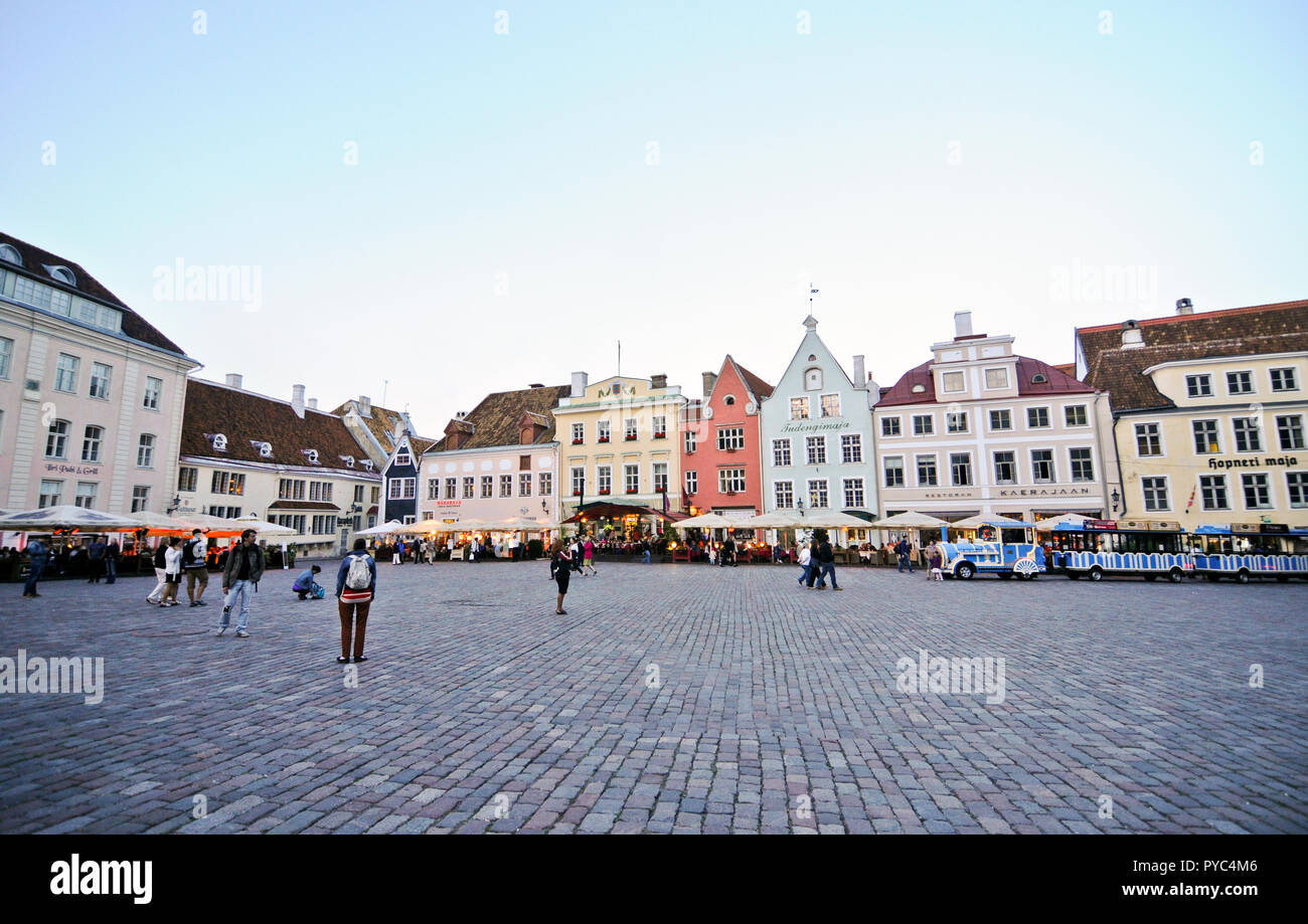 Raekoja plats (Piazza Municipio) Tallinn, Estonia Foto Stock