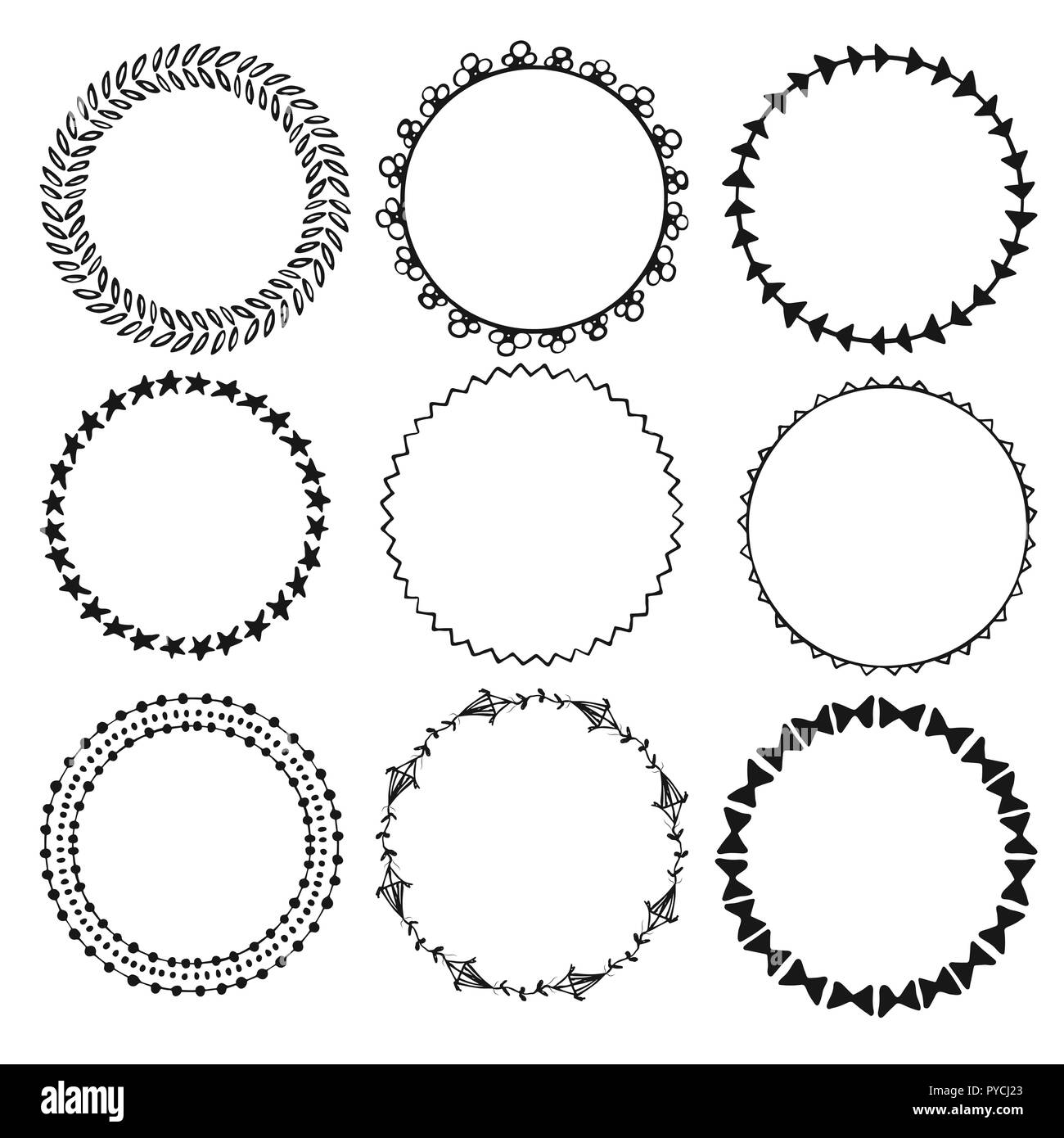 Ghirlande disegnati a mano Collezione di vettore. Set di round doodle telai isolati su sfondo bianco. Illustrazione Vettoriale