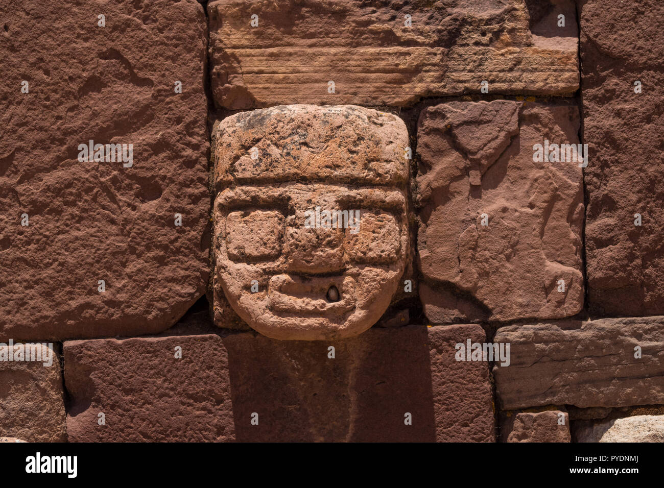Le rovine della città antica di Tiwanaku, Bolivia Foto Stock
