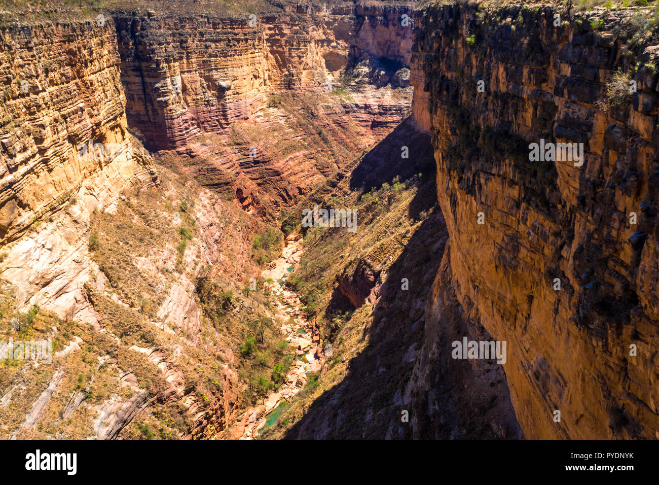 Vista del toro toro canyon in Bolivia. Cochabamba. Lookout Foto Stock