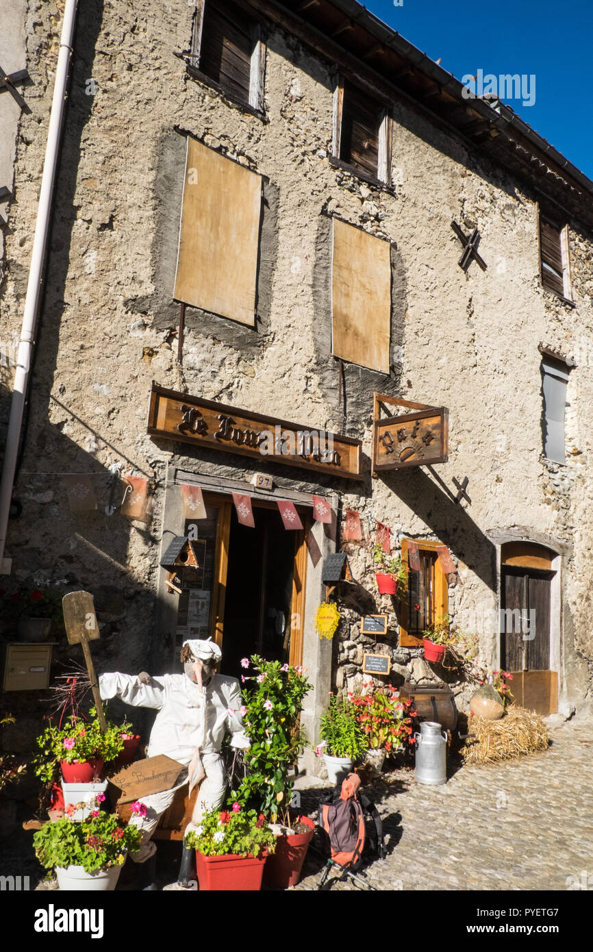 Montsegur,comune,a,Ariège,dipartimento,sud,d,Francia,.Famosa,per, Cataro,Castle,fort,fortezza,fortificazione,a,hilltop,castello di Montsegur,francese, Foto Stock