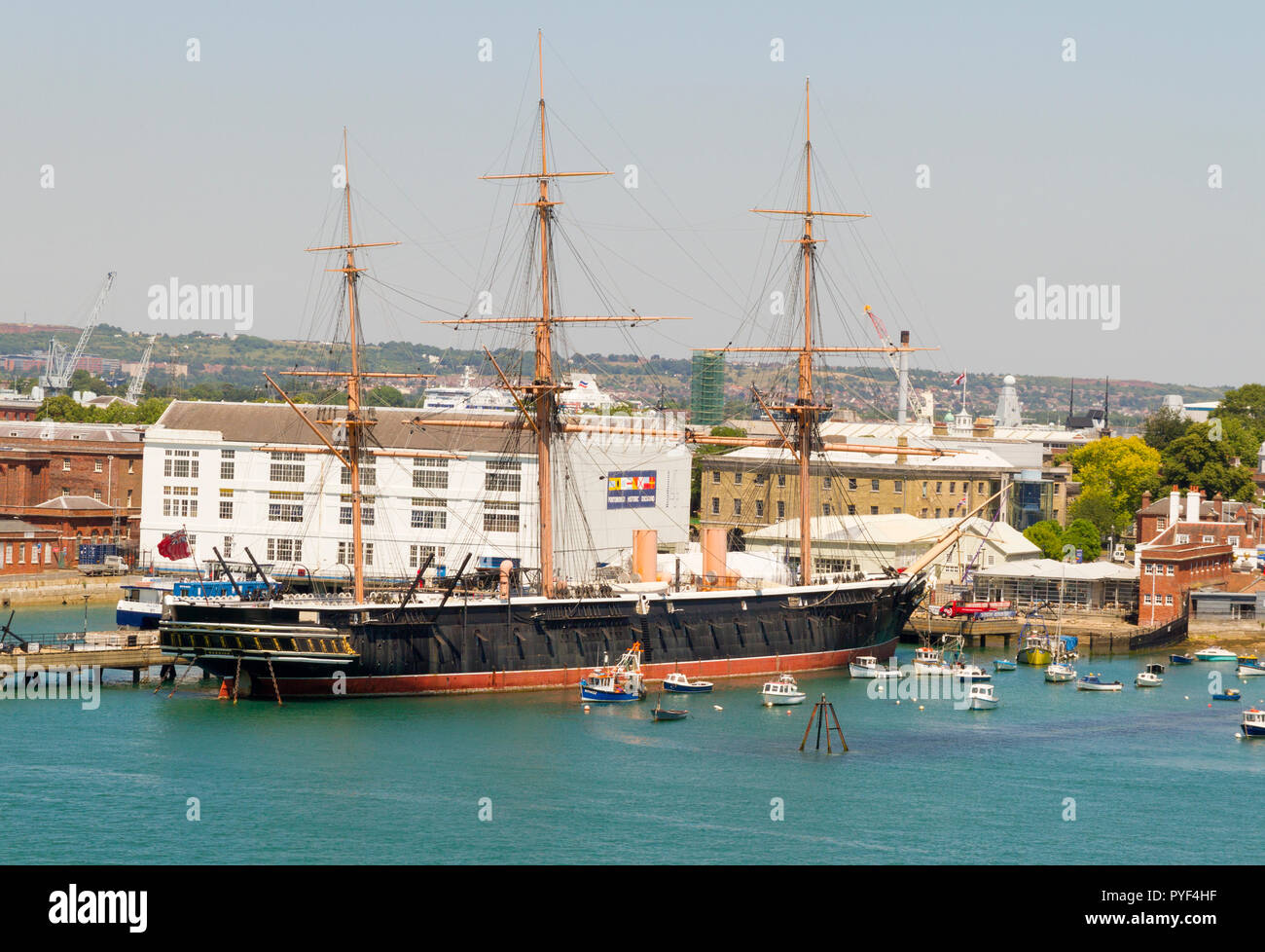 La storica corazzata navale HMS Warrior 1860 ormeggiata nel porto di Portsmouth Regno Unito Foto Stock