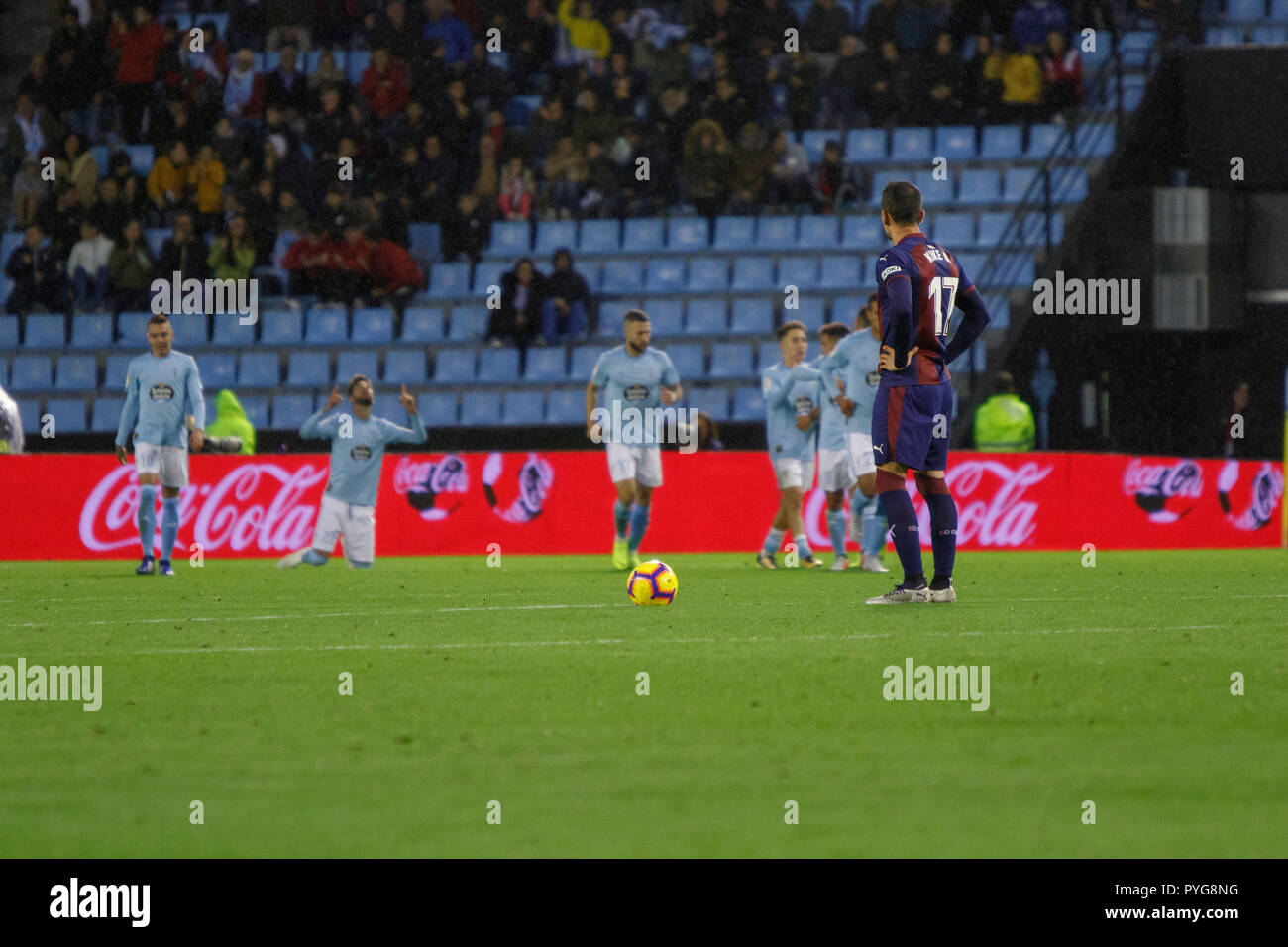 Vigo, Spagna. 27 ott; 2018. La Liga match tra Real Club Celta de Vigo e SD in Eibar Balaidos stadium; Vigo; Punteggio finale 4-0. Credito: Brais Seara/Alamy Live News Foto Stock