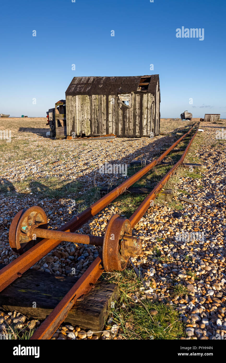 DUNGENESS, KENT/UK - Dicembre 17 : vecchie linee ferroviarie sulla spiaggia di Dungeness Kent sul dicembre 17, 2008 Foto Stock