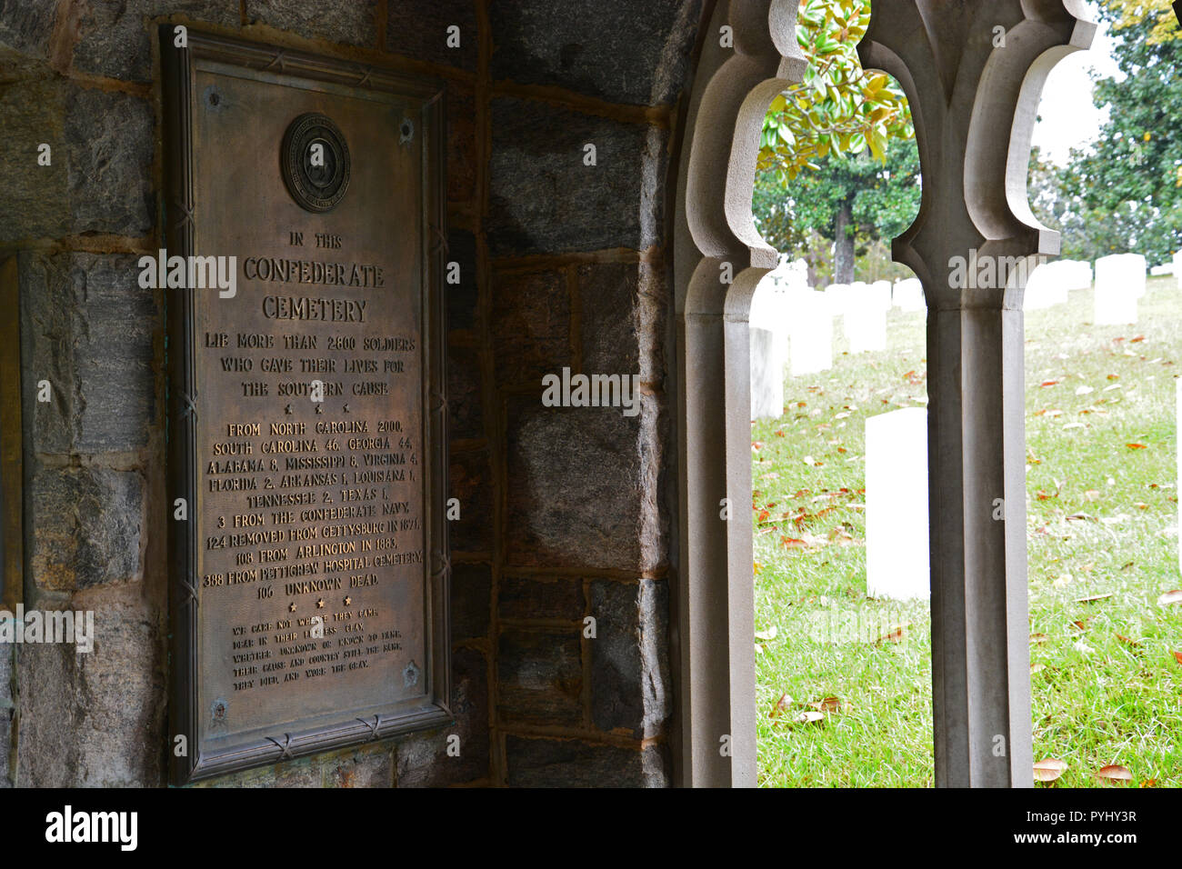 La casa della memoria al Raleigh del cimitero di Oakwood include compresse che si riferiscono del North Carolina partecipazione di guerra dalla rivoluzionaria per il Vietnam. Foto Stock