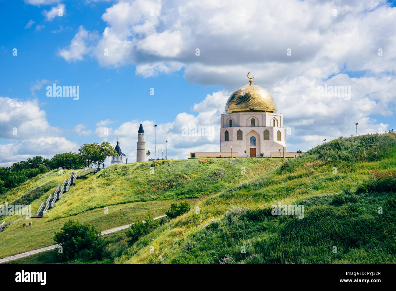 Il segno memoriale dedicato alla adozione di Islam da Bulgars in 922. Foto Stock