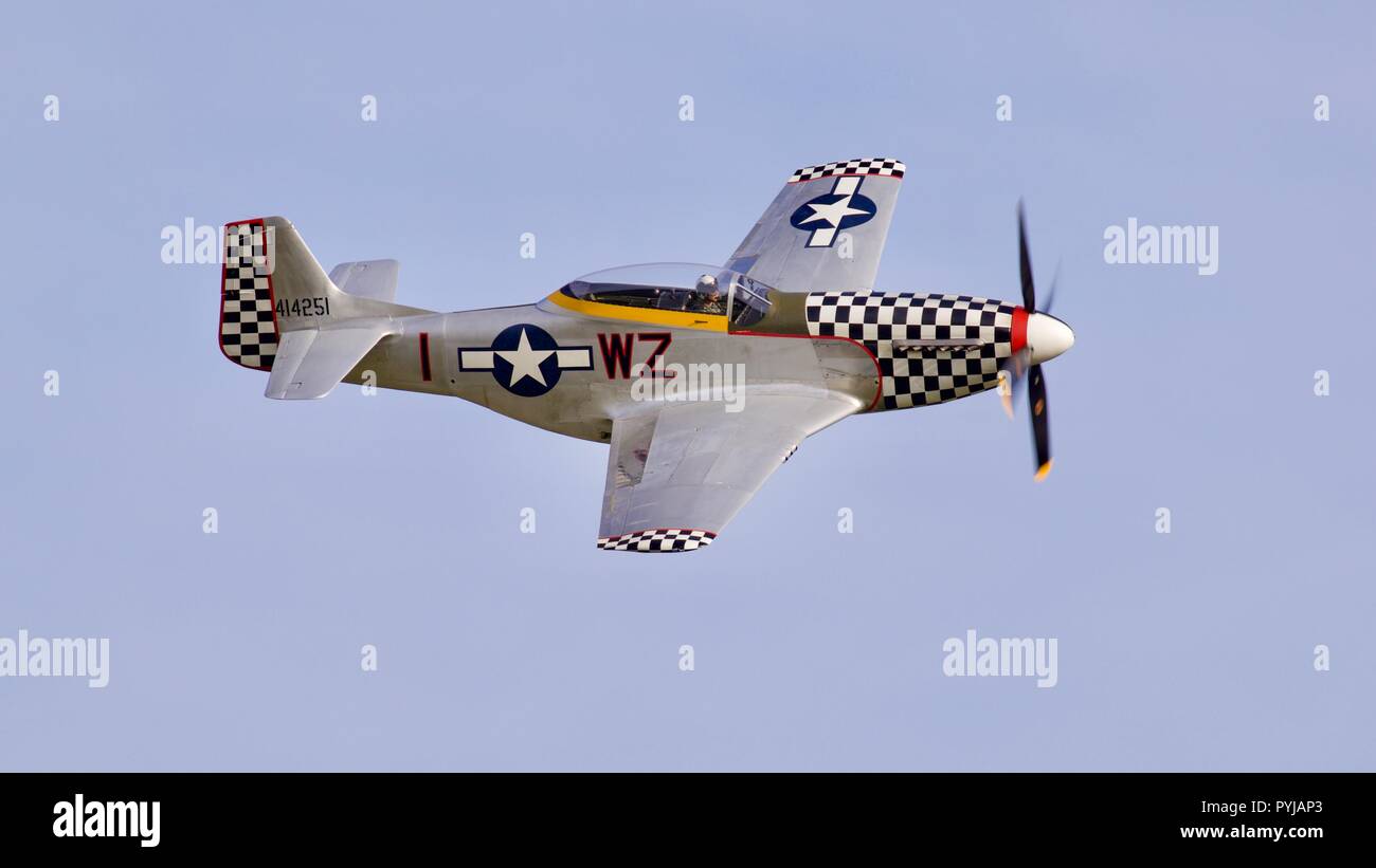 North American TF51D Mustang 'contrario Maria' (G-TFSI) volare a Shuttleworth il giorno della gara il 7 ottobre 2018 Foto Stock