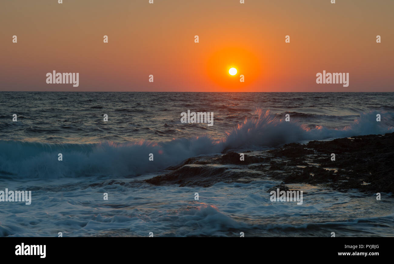 Sunset paphos Cipro Foto Stock
