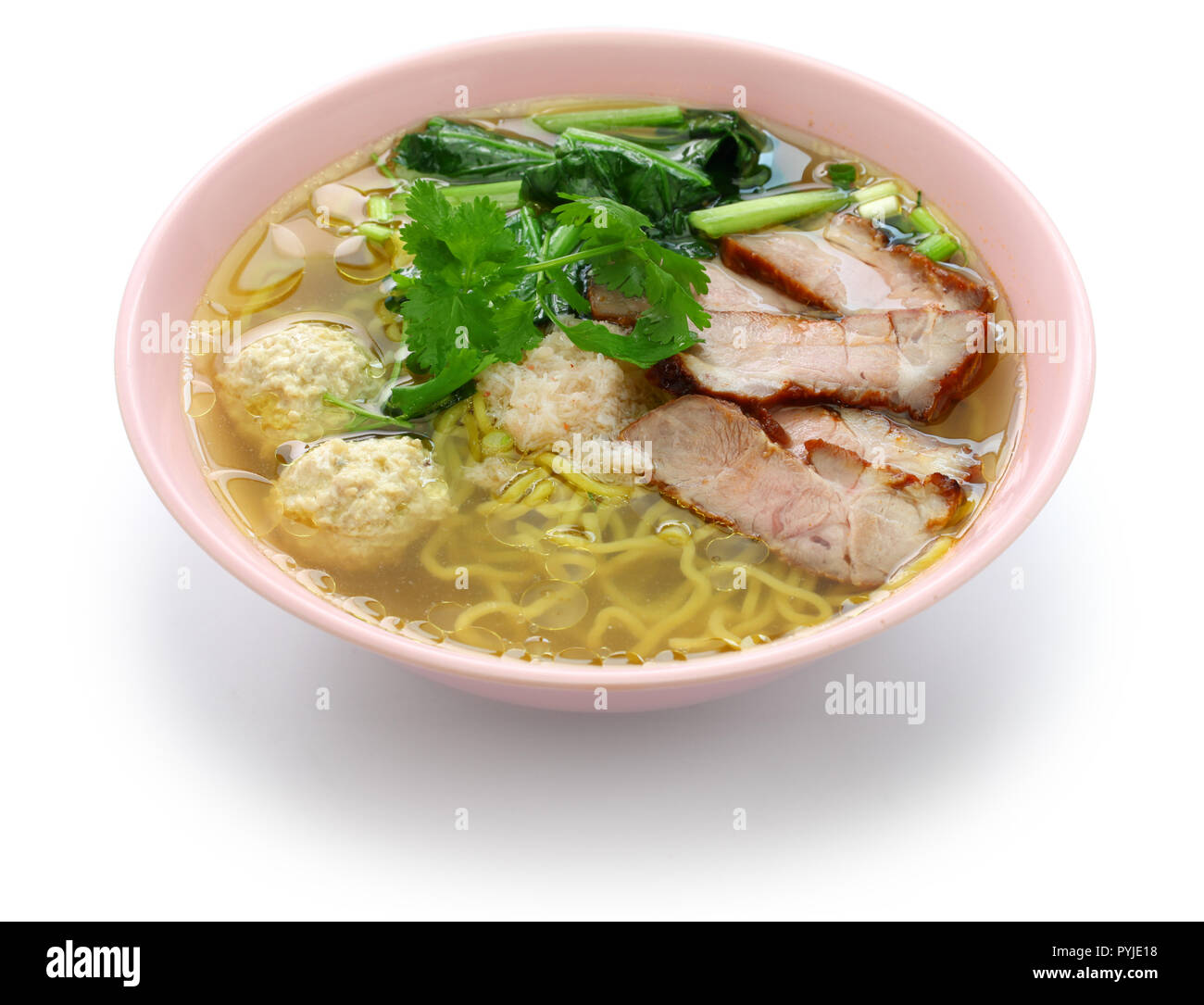 Bami nam, Egg Noodles Zuppa servita con arrosto di maiale, cibo tailandese Foto Stock