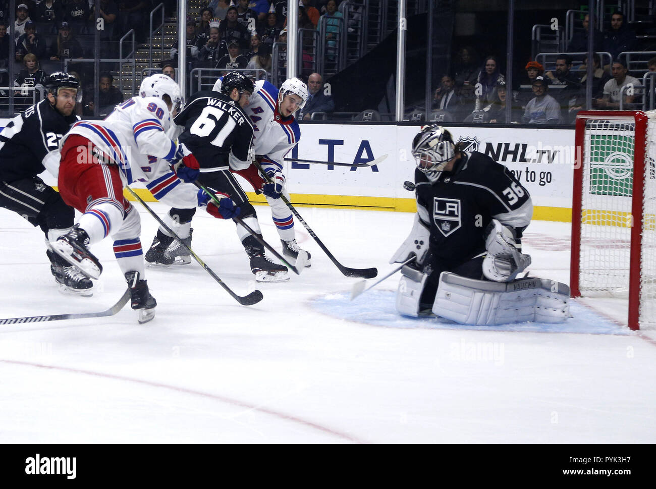 Los Angeles, California, USA. 28 ott 2018. durante il primo periodo di preseason NHL Hockey gioco Martedì, Ottobre 28, 2018 a Los Angeles. Credito: Ringo Chiu/ZUMA filo/Alamy Live News Foto Stock