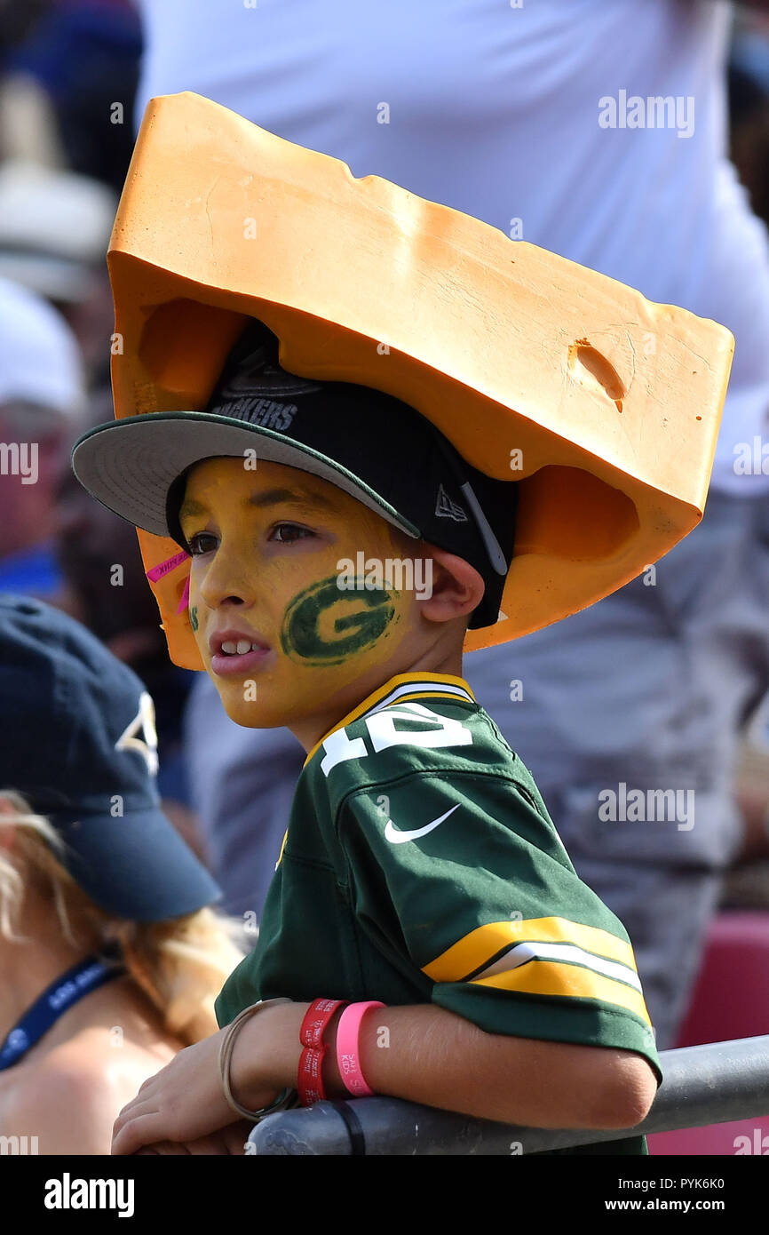 Los Angeles, CA, Stati Uniti d'America. 28 ott 2018. Green Bay Packers tifosi durante la prima metà del NFL partita di calcio contro il Green Bay Packers presso il Los Angeles Memorial Coliseum di Los Angeles, California.Mandatory Photo credit: Louis Lopez/CSM/Alamy Live News Foto Stock