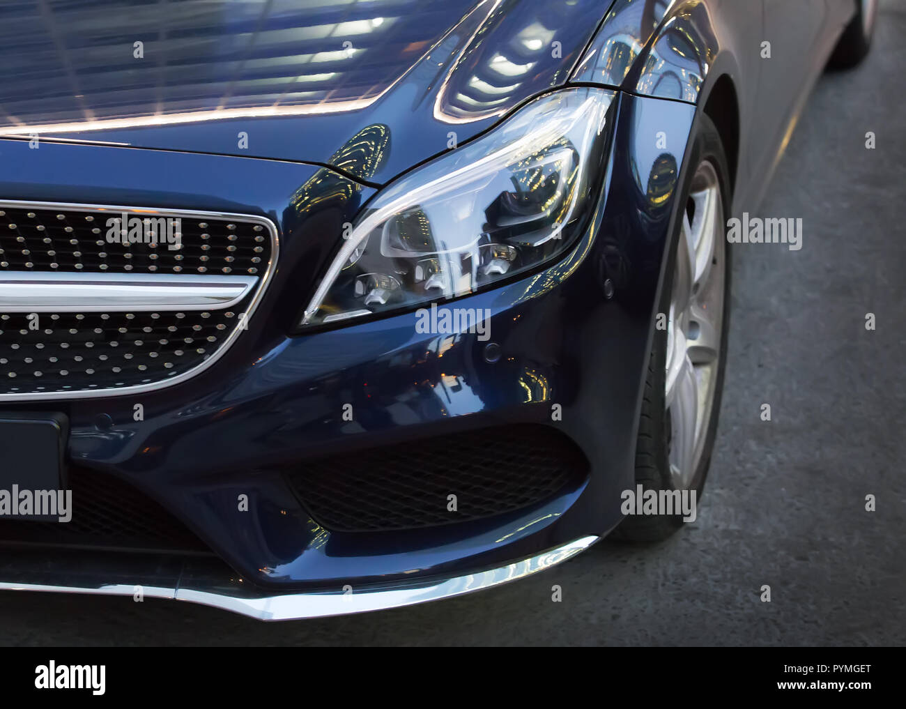 Nero moderne auto al di fuori di close-up Foto Stock