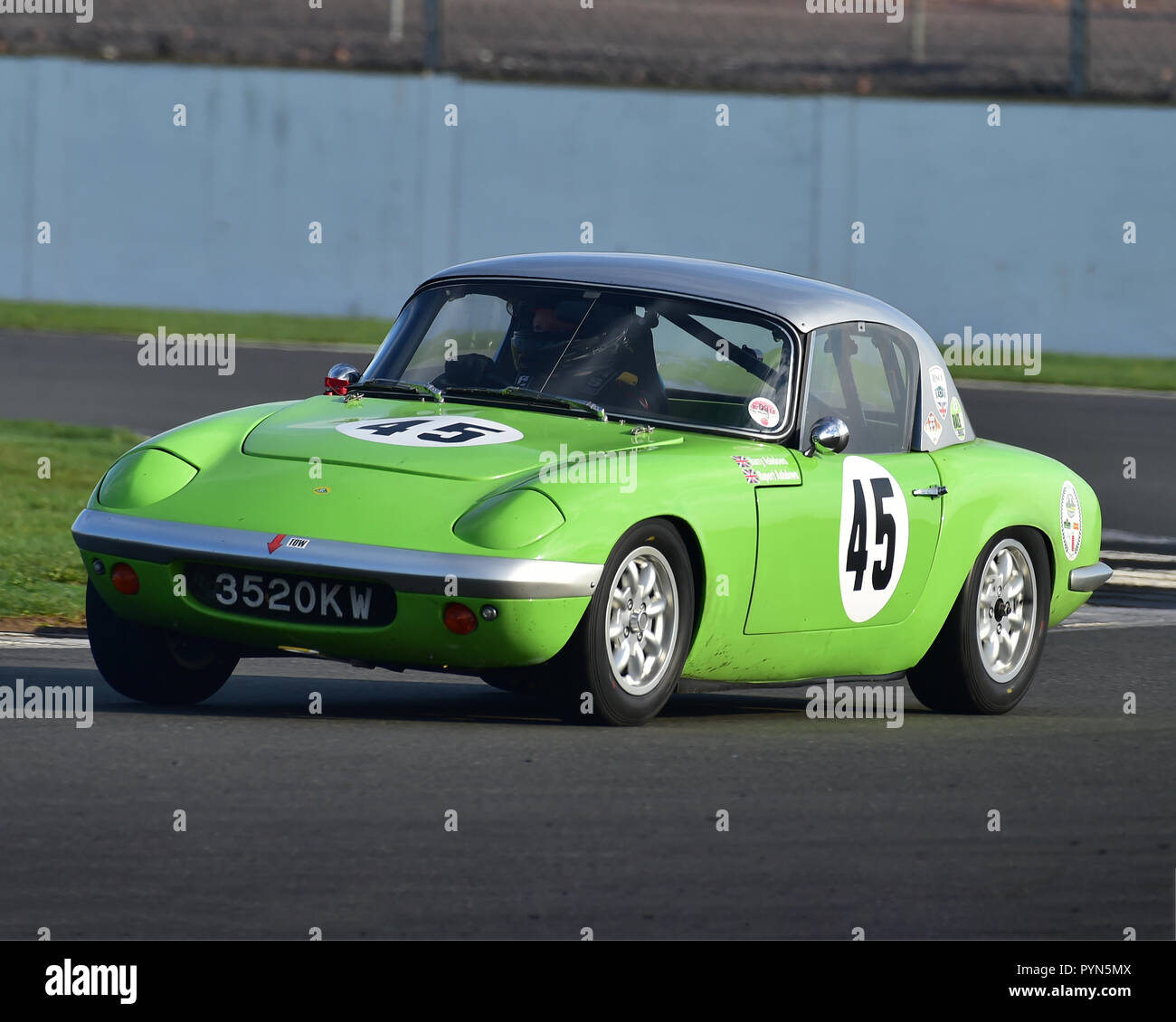 Barry Ashdown, Lotus Elan S1, la storica strada Sport, Silverstone Finals gara storica riunione, Silverstone, ottobre 2018, automobili, Classic Cars Racing, H Foto Stock