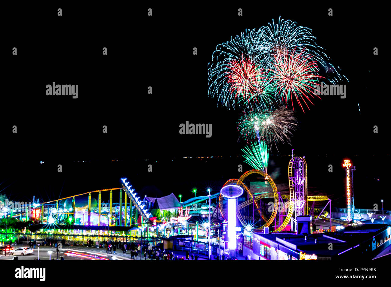 Southend on Sea fuochi d'artificio di Adventure Island Foto Stock