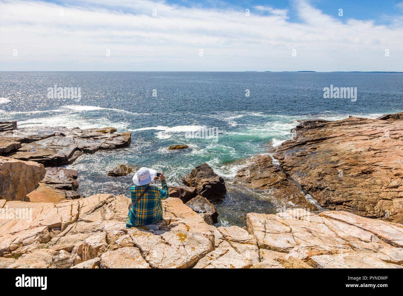 Penisola Schoodic sull'Oceano Atlantico nel Parco Nazionale di Acadia sulla costa del Maine negli Stati Uniti Foto Stock