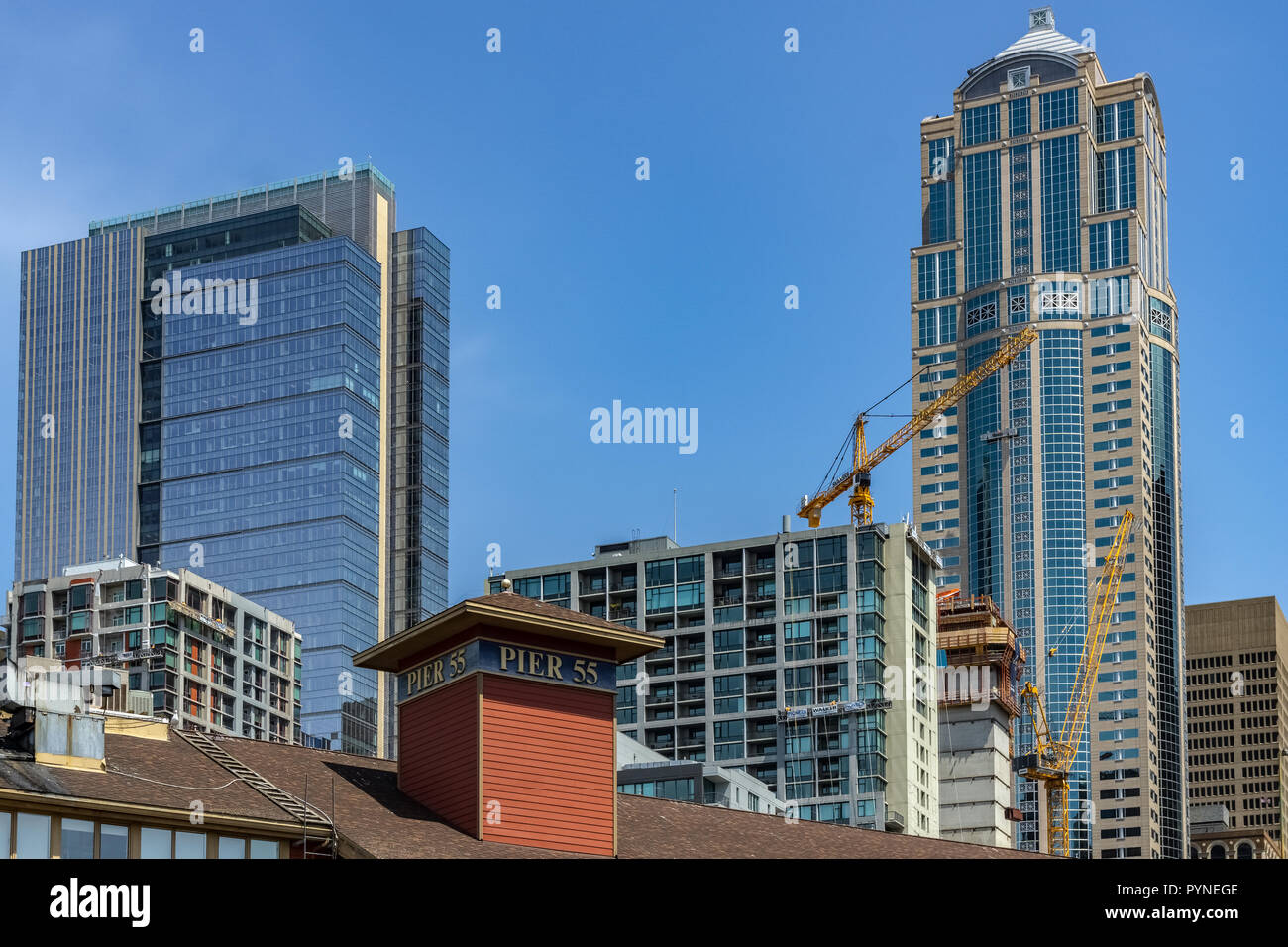 Seattle cityscape con Russell Investments Center e il 1201 terza avenue tower, centro di grattacieli, WA, Stati Uniti d'America. Foto Stock