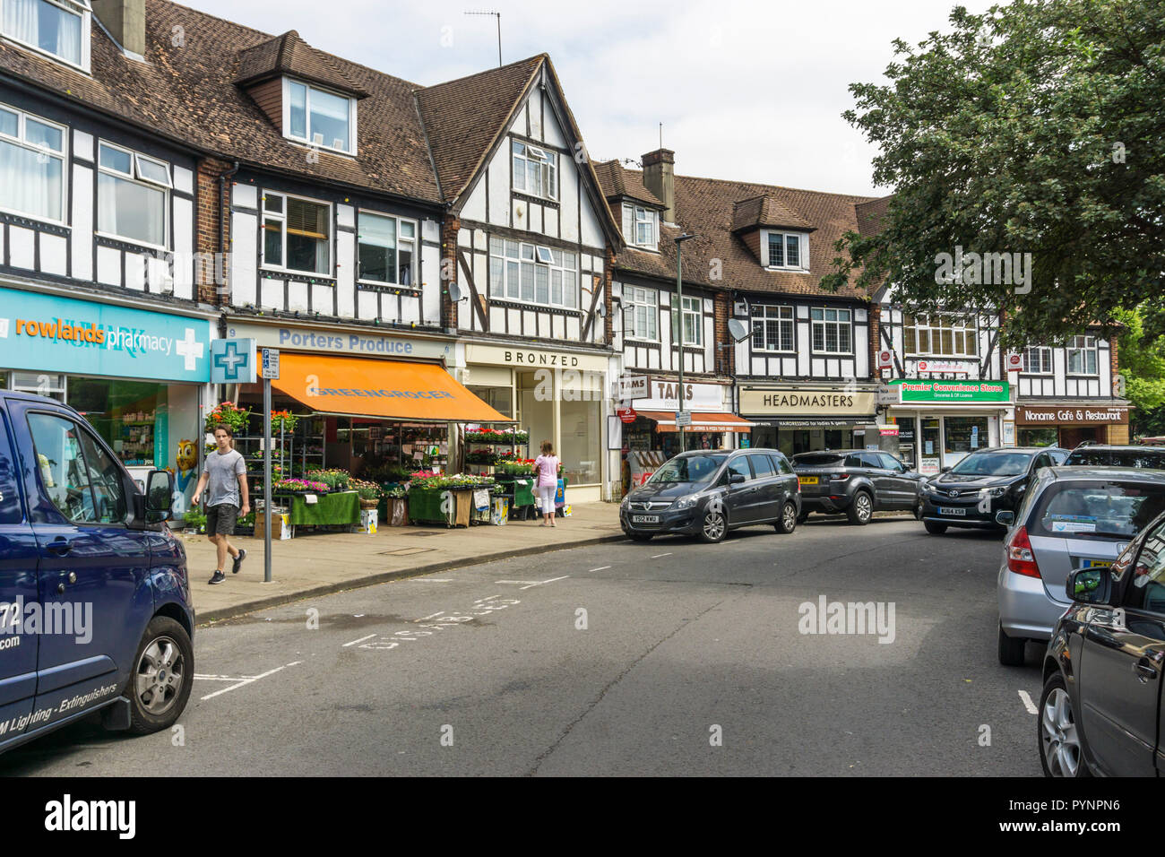 Il centro commerciale locale di Crescent modo, Green Street verde, Orpington. Foto Stock