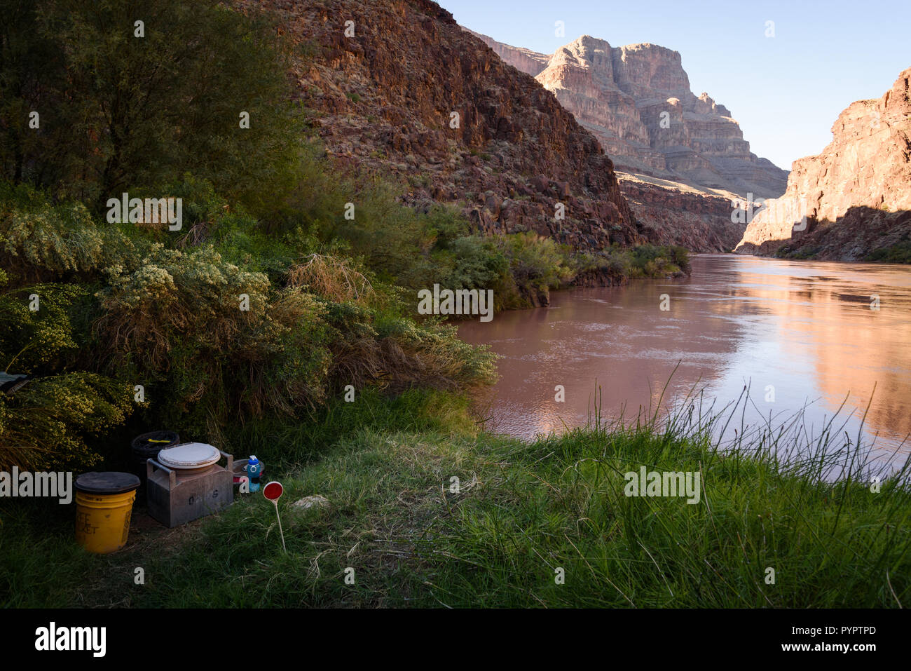 Rafting sul fiume Colorado e il Grand Canyon, Arizona, Stati Uniti d'America. Foto Stock