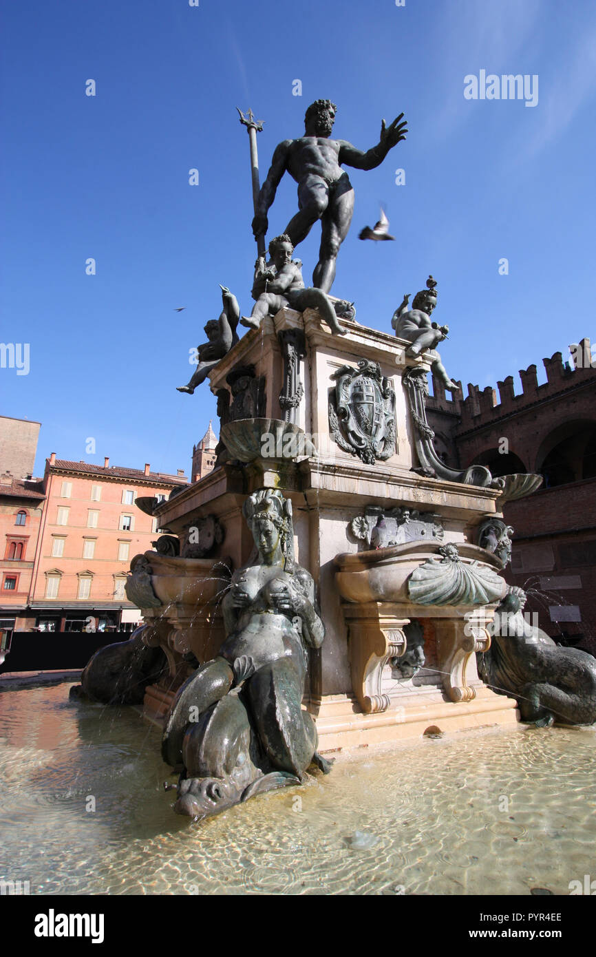 Fontana di Nettuno) di Bologna, Italia. In bronzo monumento manierista. Foto Stock
