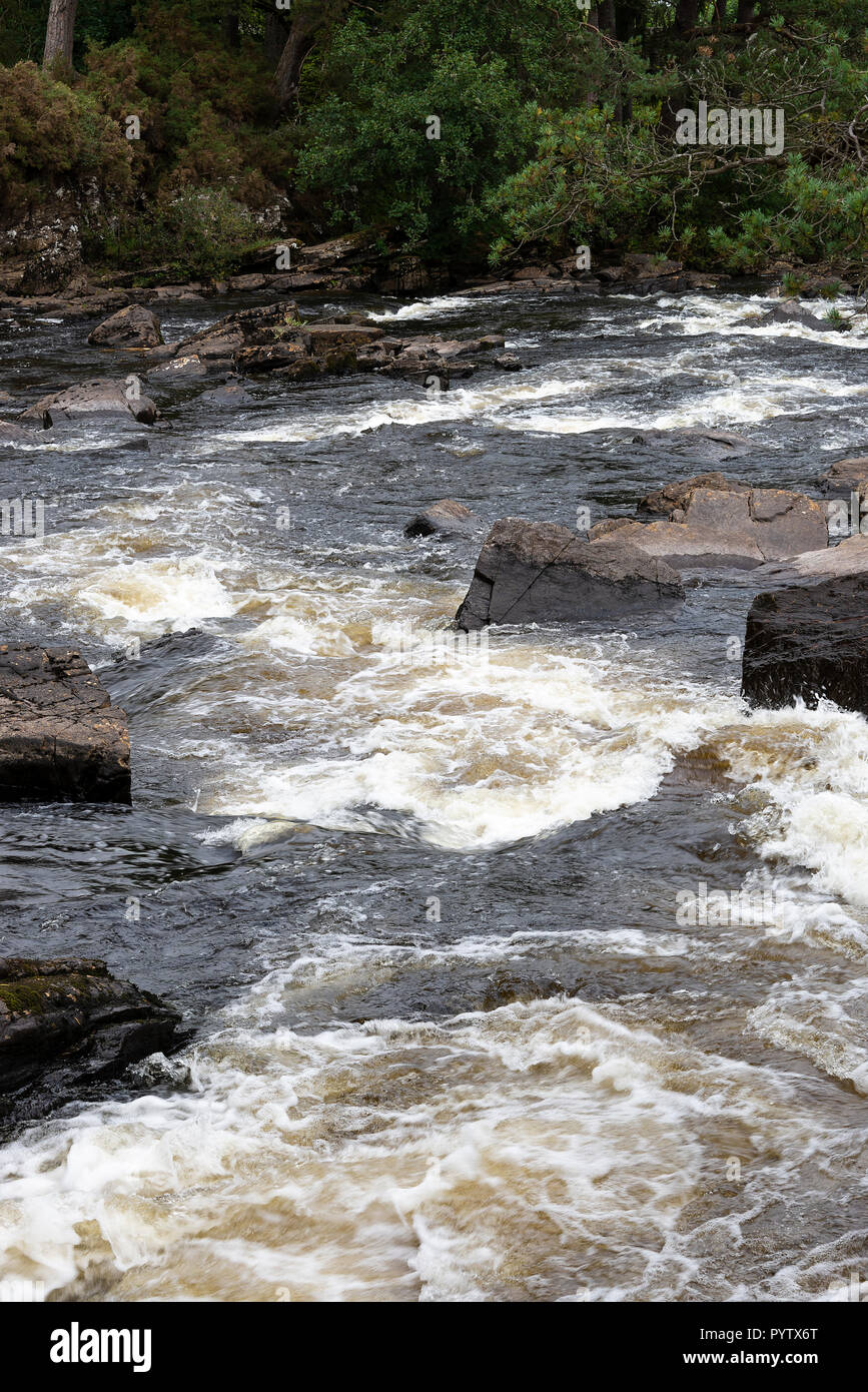 Le Cascate di Dochart sul fiume Dochart vicino a Killin Perthshire Scozia Regno Unito Regno Unito Foto Stock