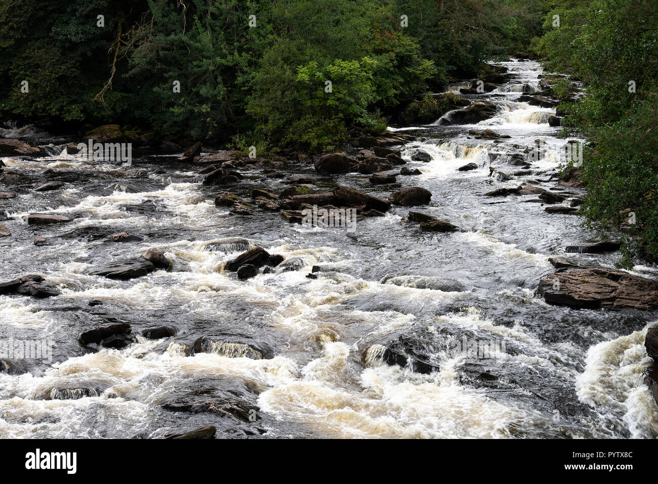 Le Cascate di Dochart sul fiume Dochart vicino a Killin Perthshire Scozia Regno Unito Regno Unito Foto Stock
