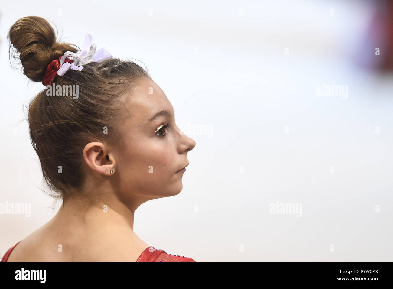 Doha in Qatar. 30 ott 2018. Grazia MCCALLUM guarda nello stand durante il Team Finals concorrenza tenuto presso il Dome aspirano a Doha, in Qatar. Credito: Amy Sanderson/ZUMA filo/Alamy Live News Foto Stock