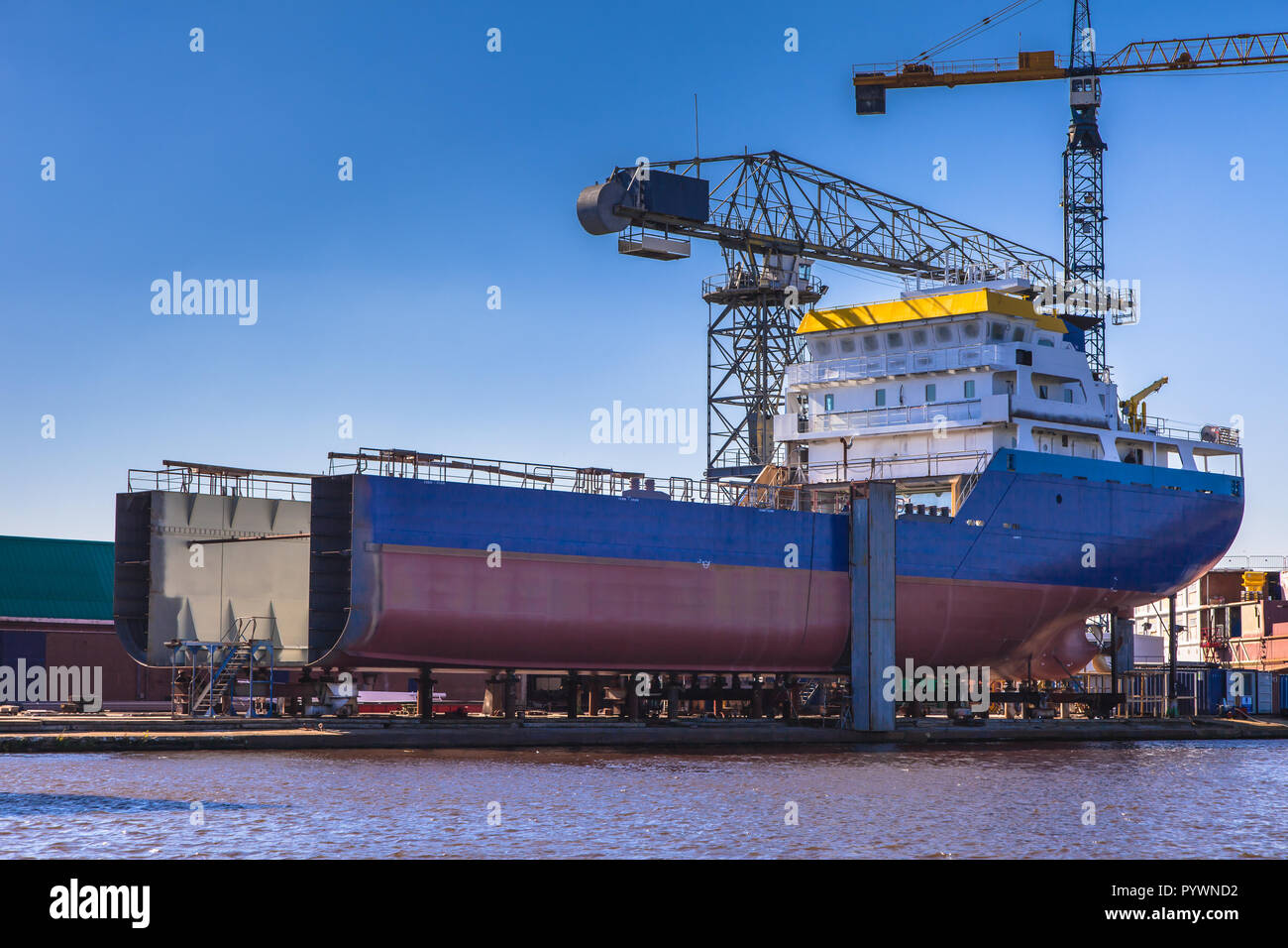 Costruzione della nave su un molo navale nei Paesi Bassi Foto Stock