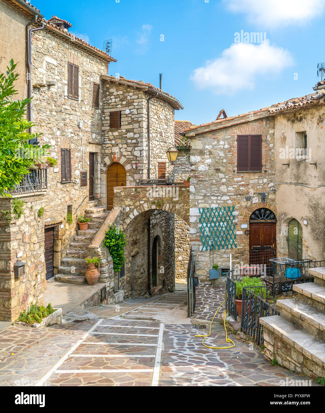 Il villaggio idilliaco di Melezzole, vicino a Montecchio, in provincia di Terni. Umbria, Italia. Foto Stock