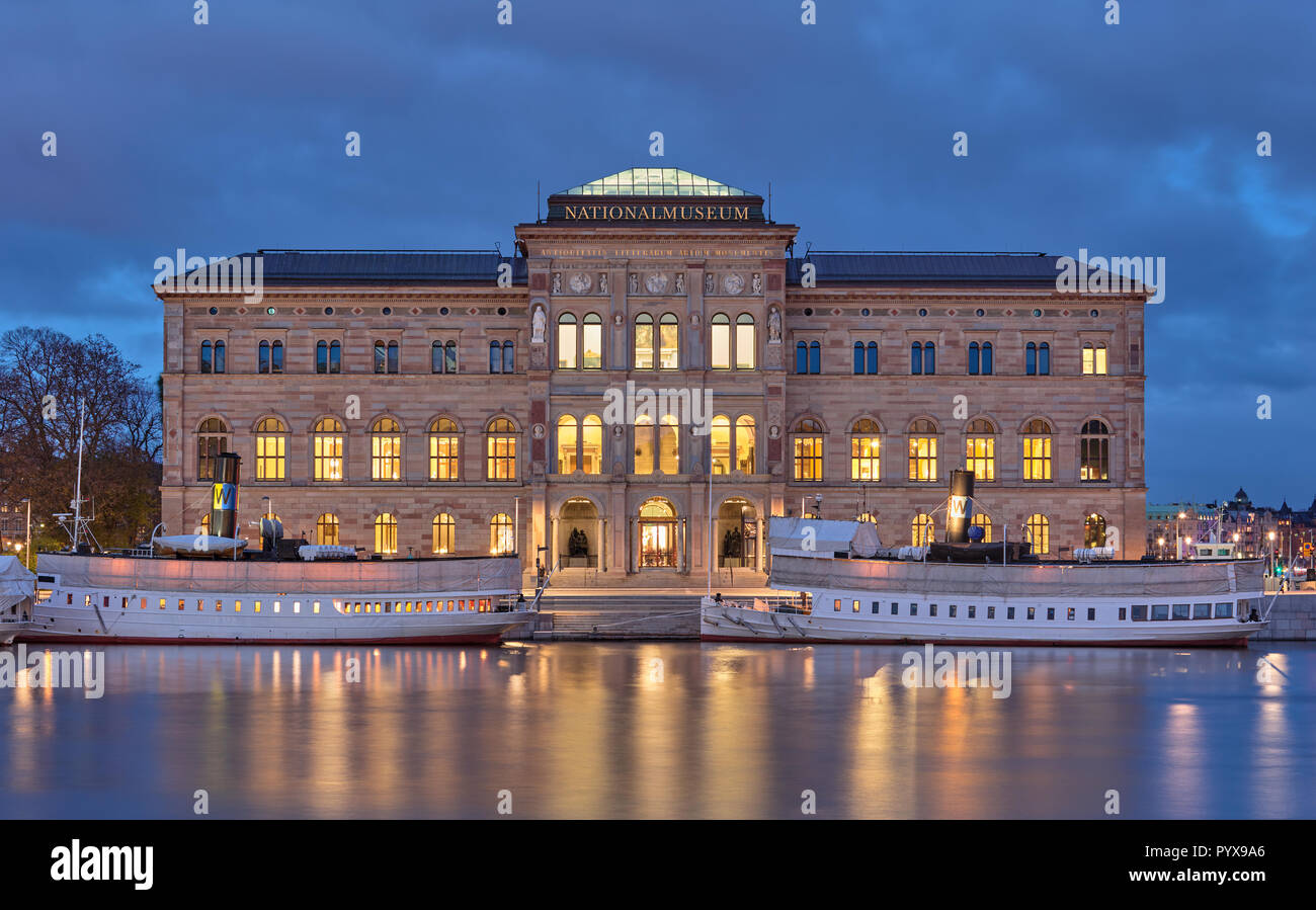 Museo Nazionale di Stoccolma, Svezia, al crepuscolo Foto Stock