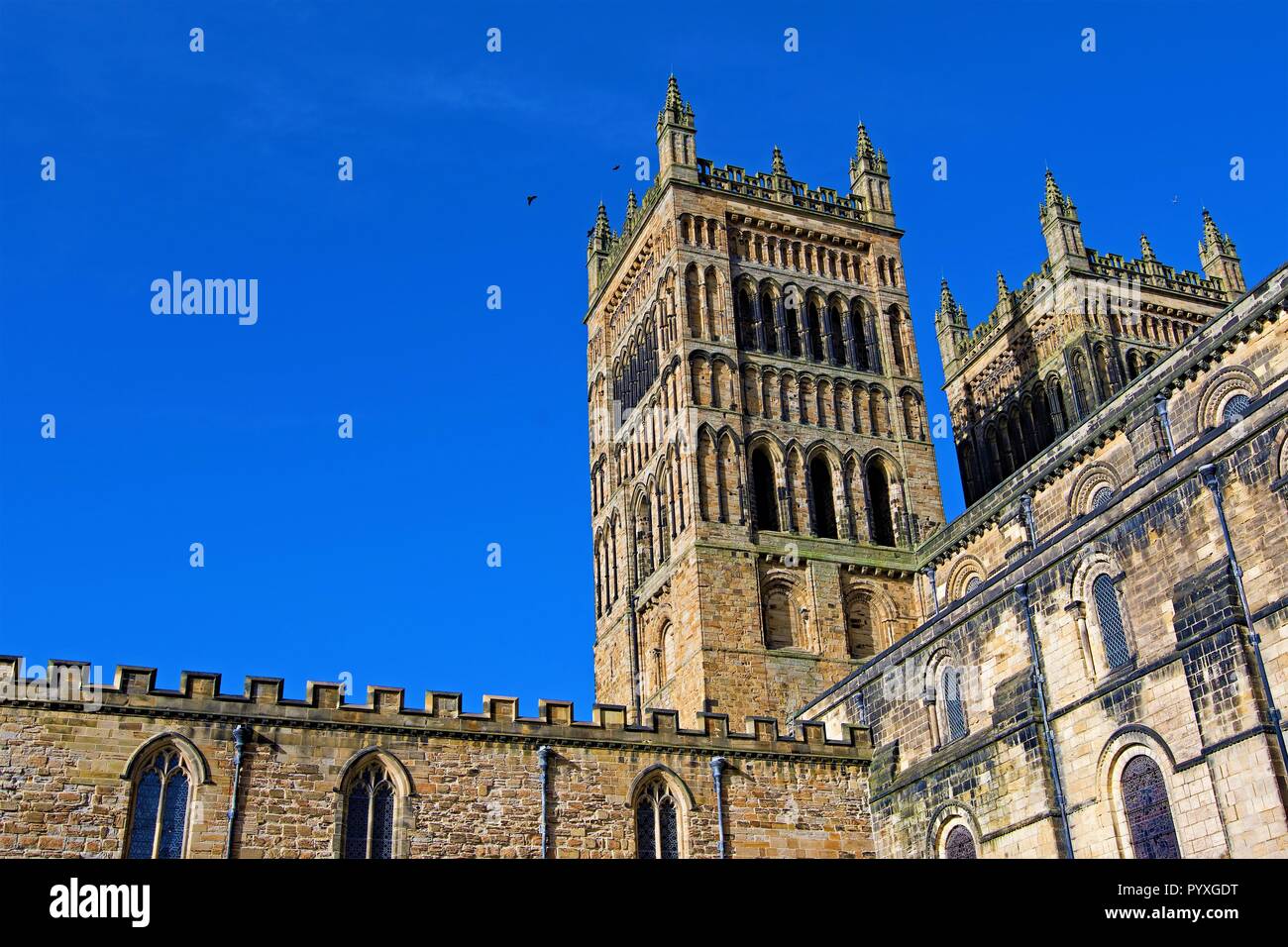 Prese per catturare l'antica architettura normanna di Durham Cathedral. Foto Stock