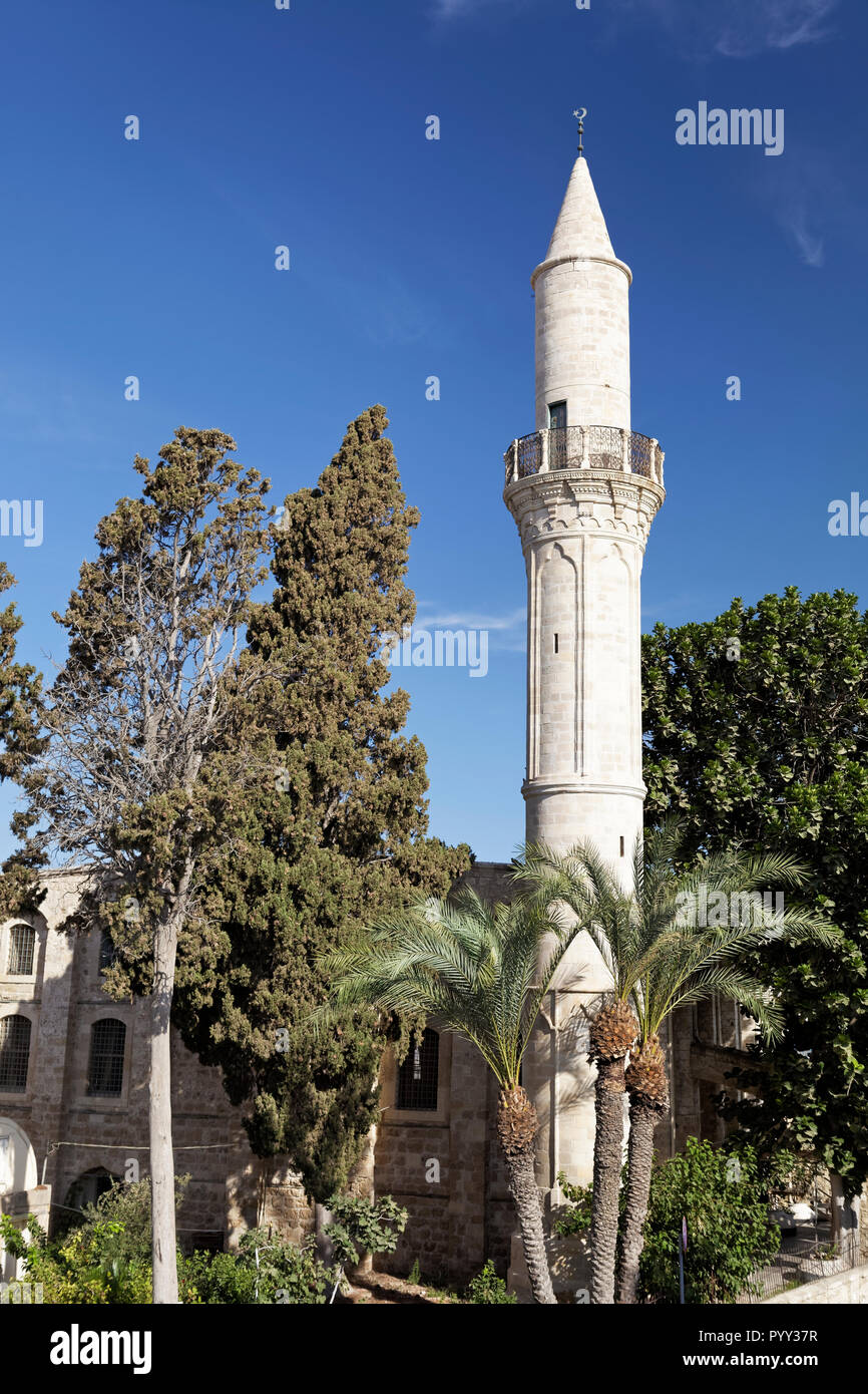 Minareto della moschea Kebir, Büyük Camii, la Grande Moschea, Leoforos Athinon, Larnaka, Cipro del Sud, Cipro Foto Stock