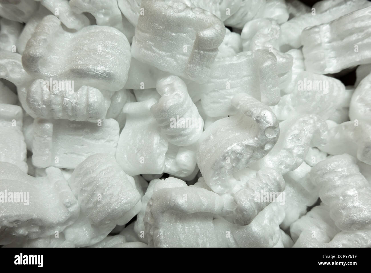 Un mucchio di styrofoam il materiale di imballaggio. Foto Stock
