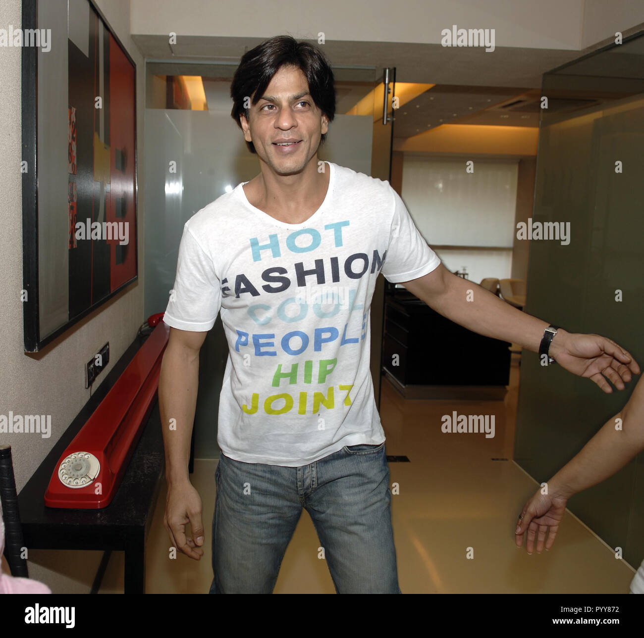 Indian Bollywood Hindi attore di cinema Shahrukh Khan, Mumbai, Maharashtra, India, Asia Foto Stock