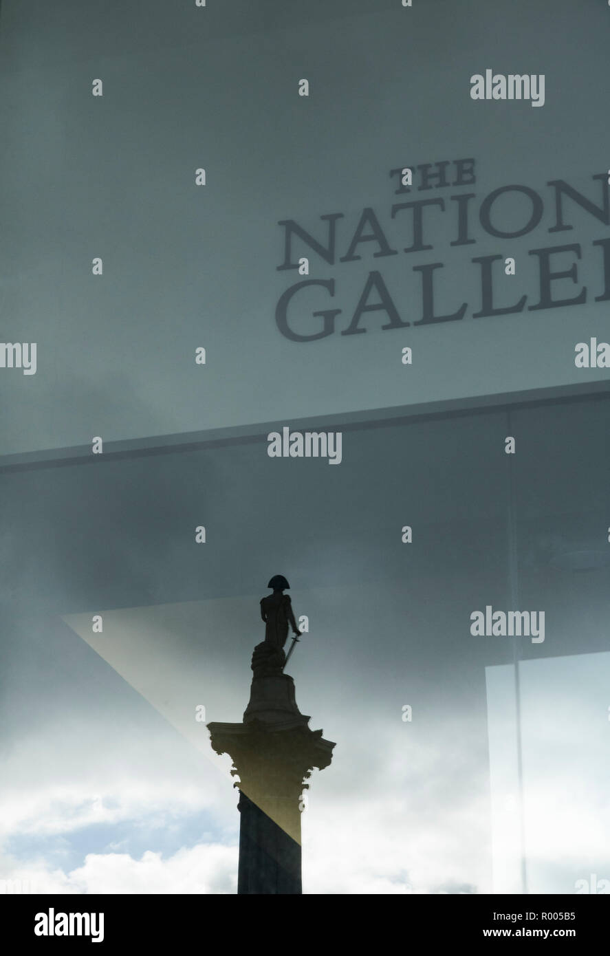 La riflessione di Lord Nelson, National Gallery, Trafalgar Square, Londra Foto Stock