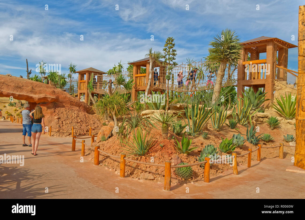 Il giardino dei Cactus caratteristica al Croco Park, Agadir, Souss-Massa provincia meridionale del Marocco, Nord Africa Occidentale. Foto Stock