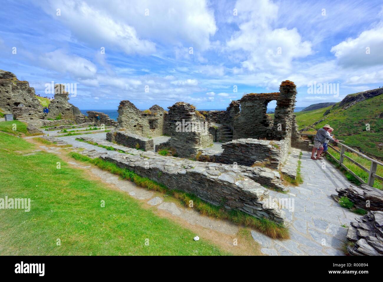 Tintagel Castle rovine isola peninsular,Cornwall,l'Inghilterra,UK Foto Stock