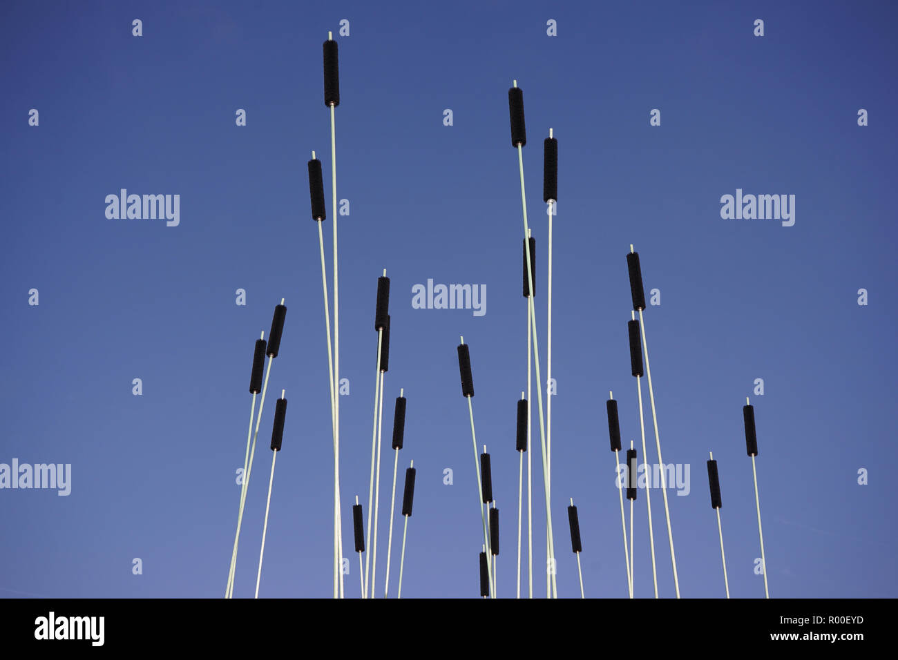 Windhalme, installazione Flußwind, Klimaroute der Stadt Frankfurt, Hafenpark Foto Stock