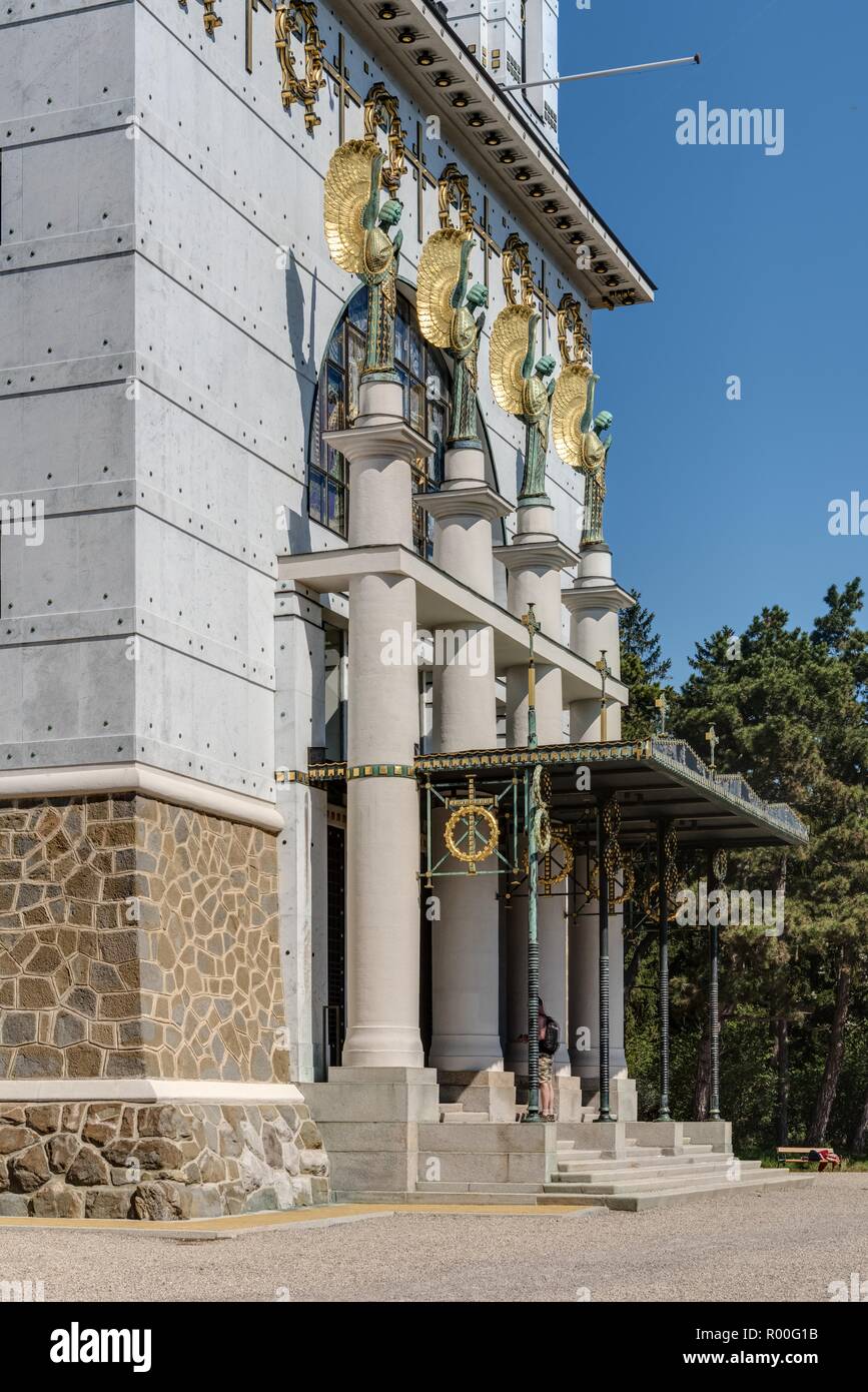 Wien, Kirche am Steinhof (auch Kirche zum Heiligen Leopold) von Otto Wagner 1904-1907 - Vienna, Steinhof chiesa (o di San Leopoldo Chiesa) da Otto Wagner Foto Stock