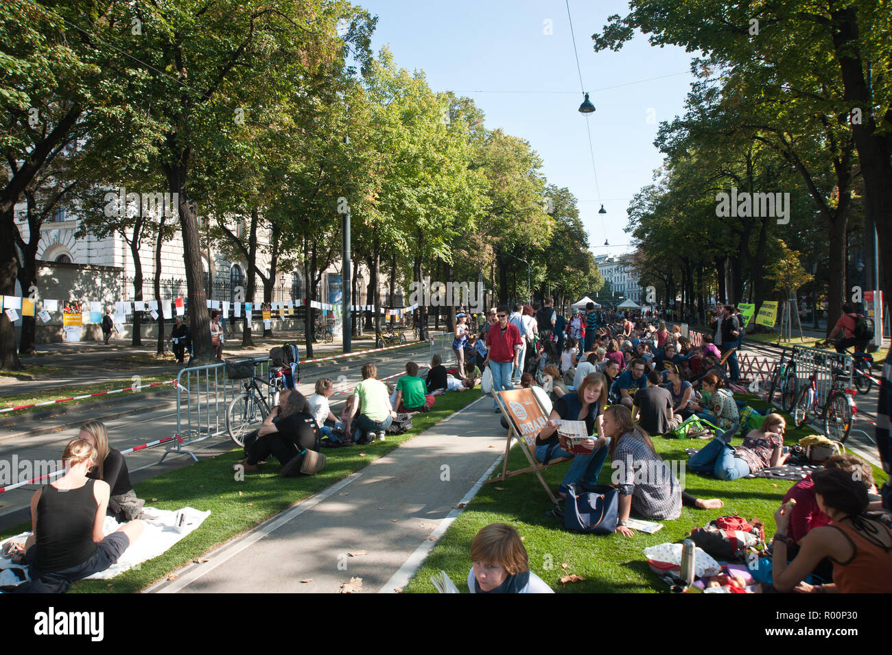 Wien, Ringstraße, autofreier Tag, 'Rasen am Ring' - Vienna, Ringstrasse, la Giornata senza automobili Foto Stock