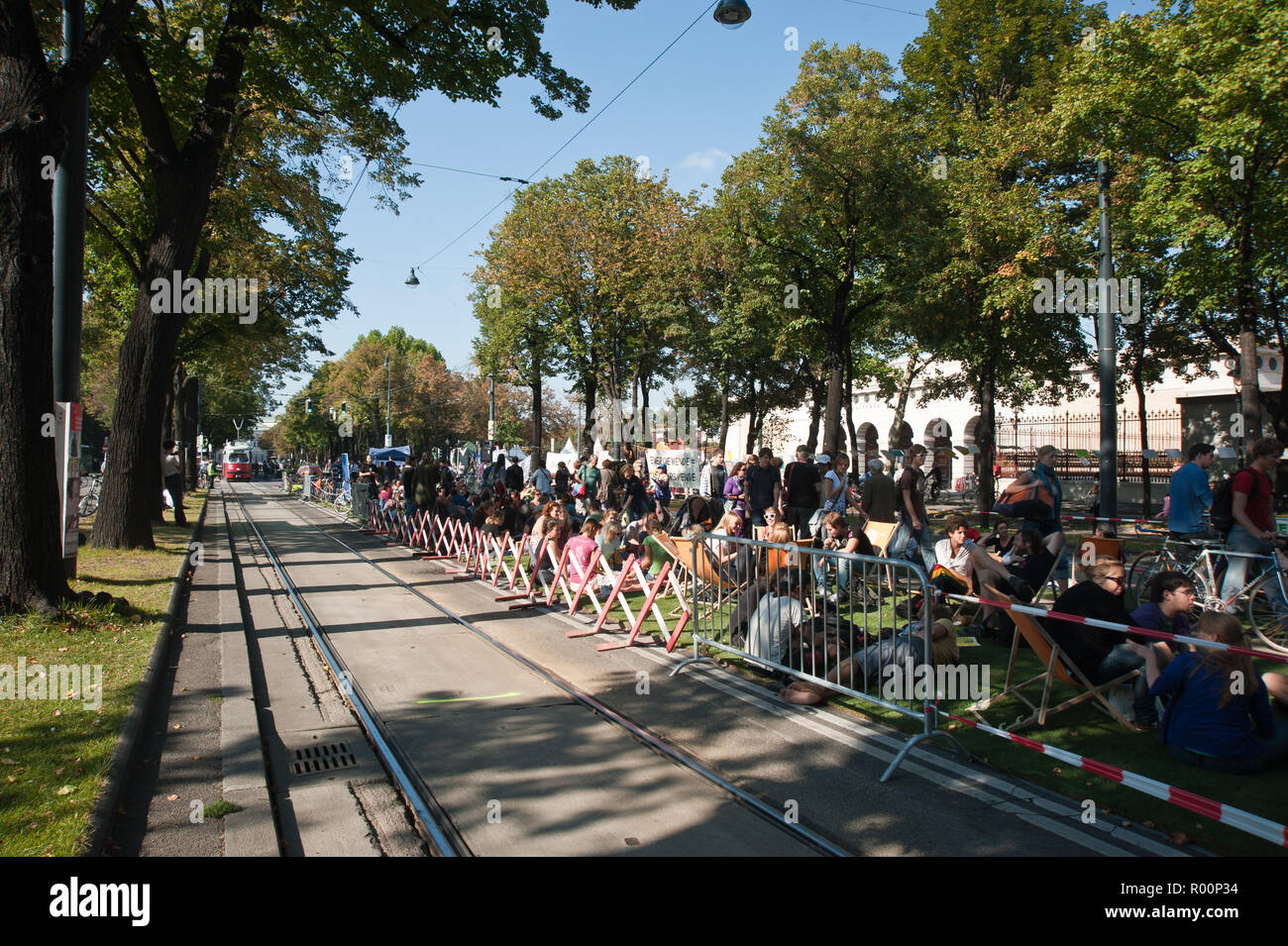 Wien, Ringstraße, autofreier Tag, 'Rasen am Ring' - Vienna, Ringstrasse, la Giornata senza automobili Foto Stock