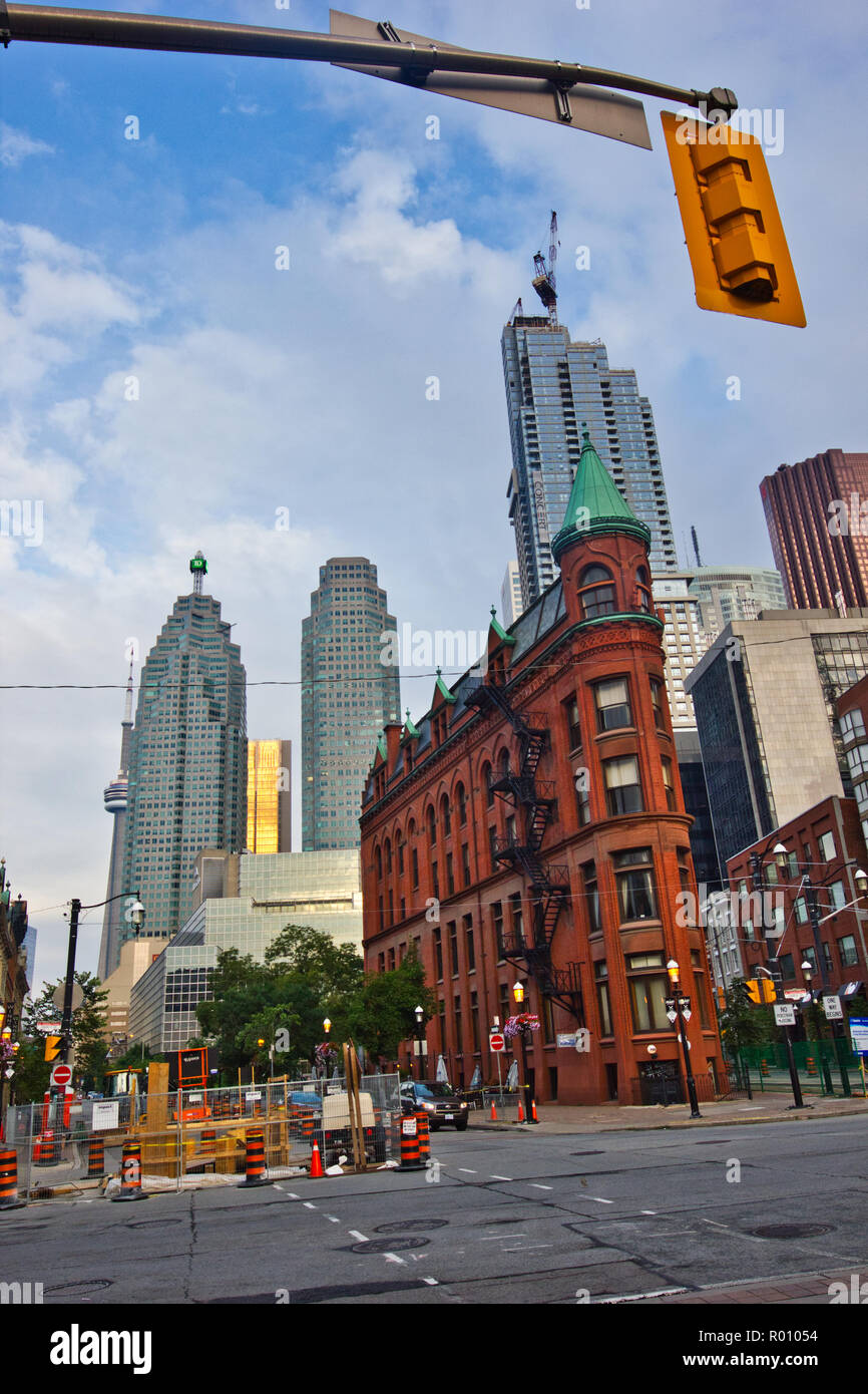 Flatiron Building o Gooderham edificio nel quartiere finanziario di Toronto, Ontario, Canada Foto Stock