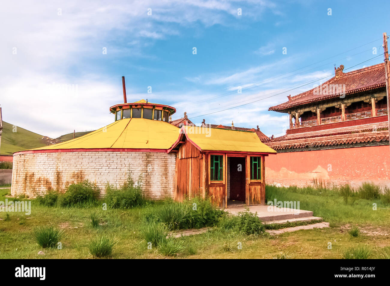 Monastero di Amarbayasgalant uno dei tre maggiori buddista centri monastici in Mongolia nel riportato Valley, Selenge provincia, nel nord della Mongolia Foto Stock