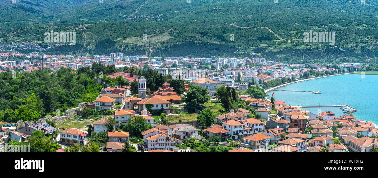 A nord della Macedonia, Ohrid. La città attraente presso il lago di Ohrid è parte del Patrimonio Mondiale dell'UNESCO ed è diventato un importante destinazione turistica Foto Stock