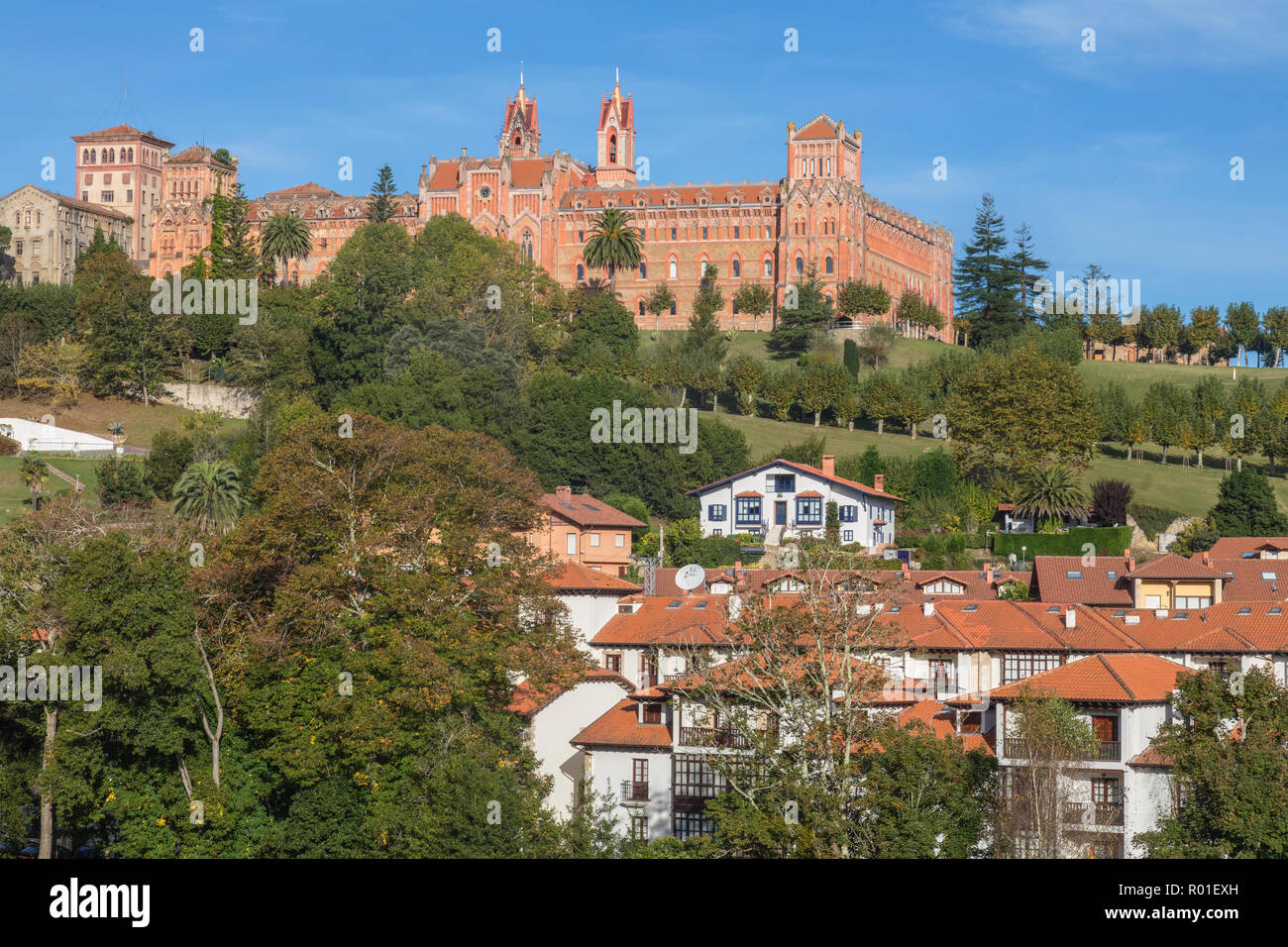 Comillas, Comillas Pontificia Università della Cantabria, Spagna, Europa Foto Stock